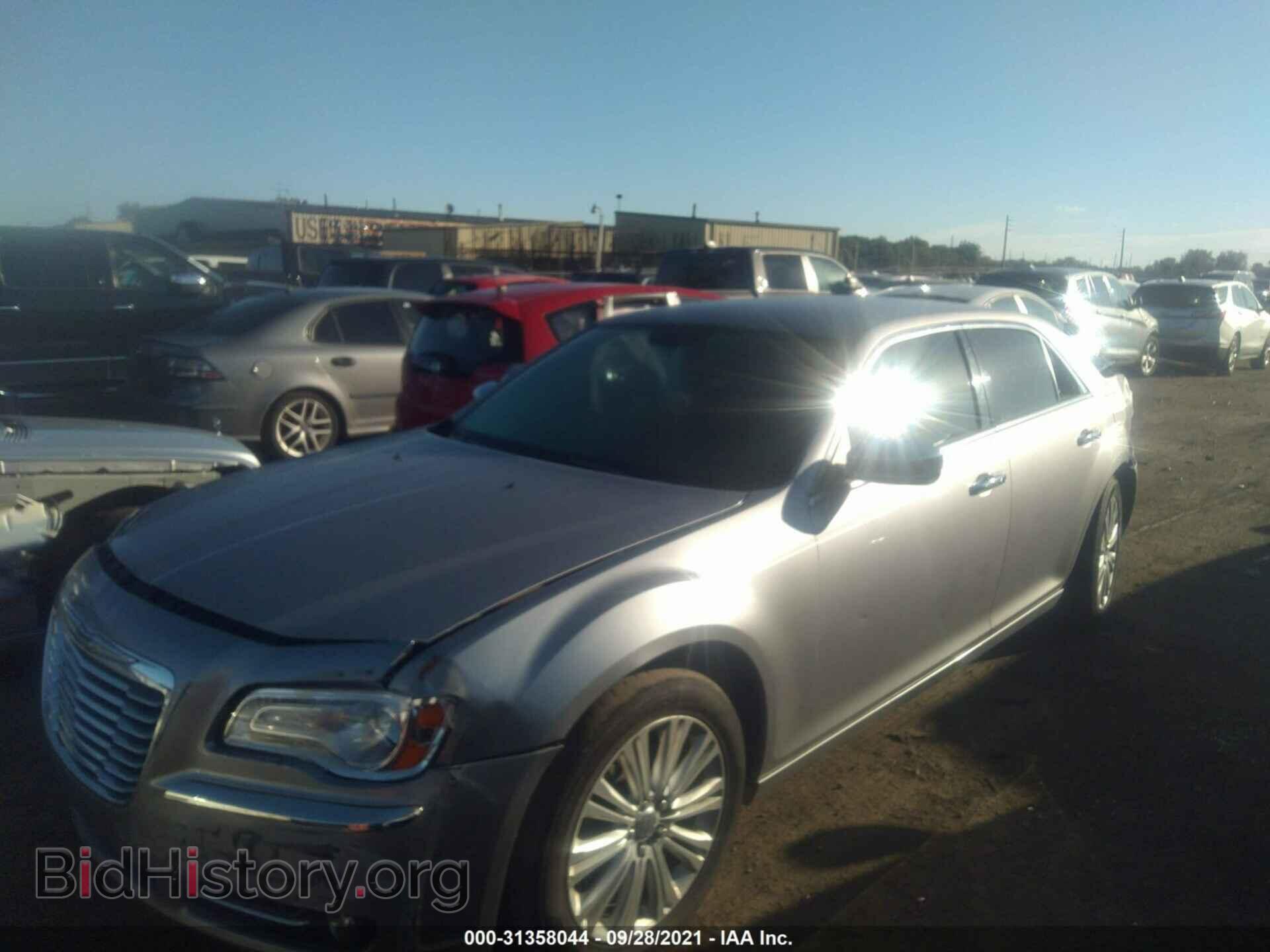 2014 CHRYSLER 300 - VIN: 2C3CCAKT9EH109341 - Фото 2