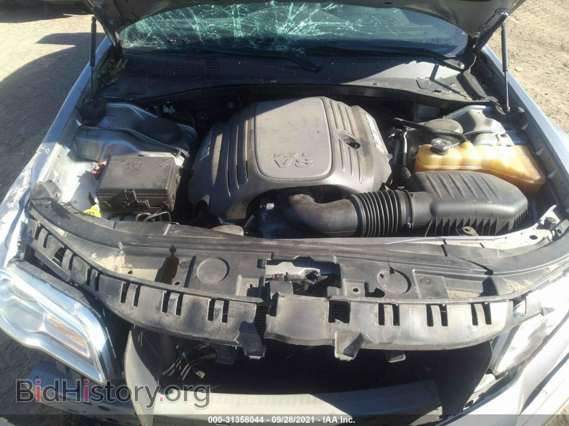 2014 CHRYSLER 300 - VIN: 2C3CCAKT9EH109341 - Фото 10