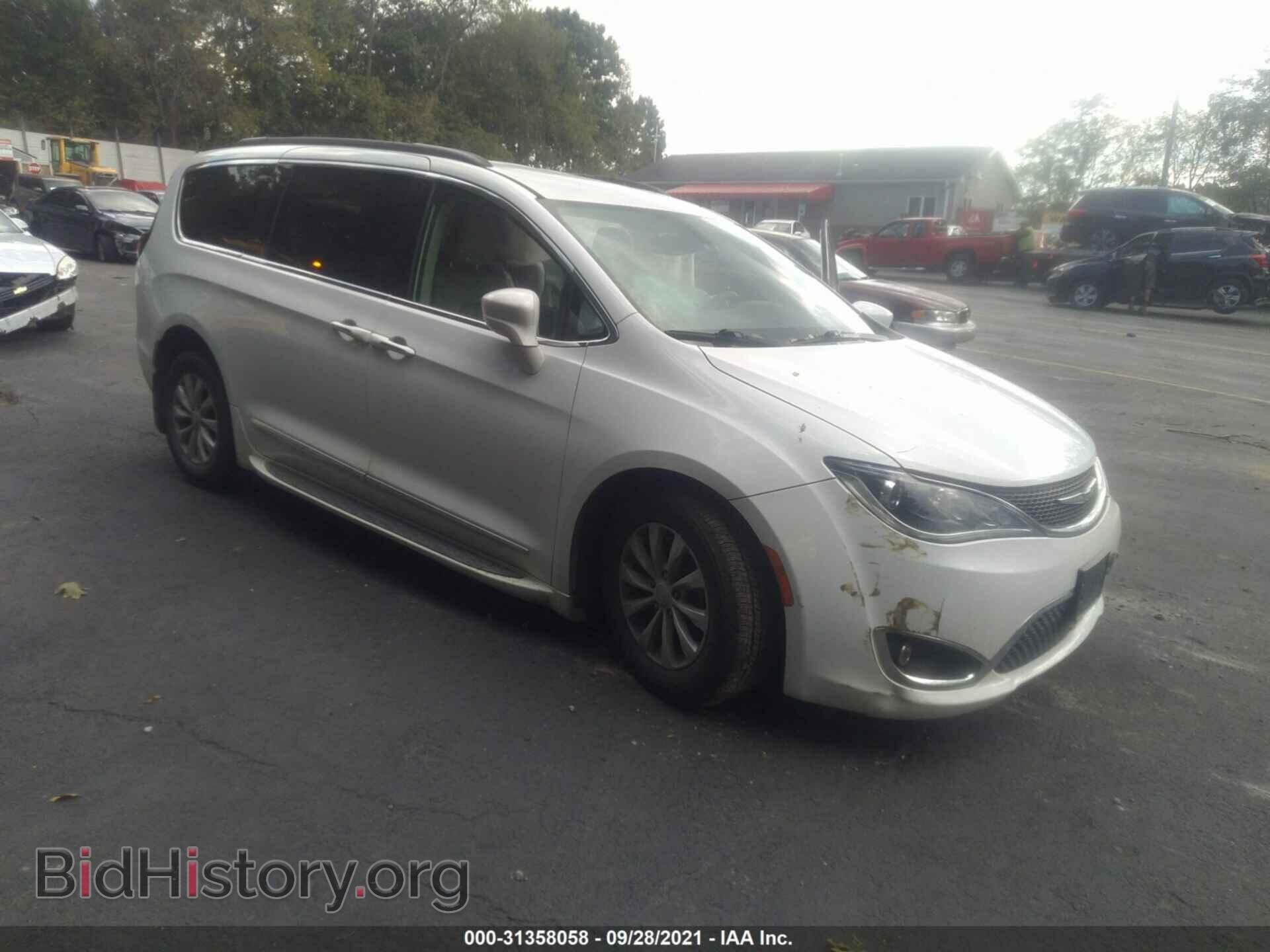 Фотография 2C4RC1BG8HR832198 - CHRYSLER PACIFICA 2017