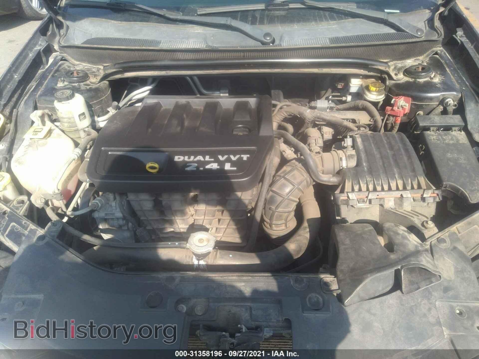 2012 CHRYSLER 200 - VIN: 1C3CCBBBXCN175320 - Фото 10
