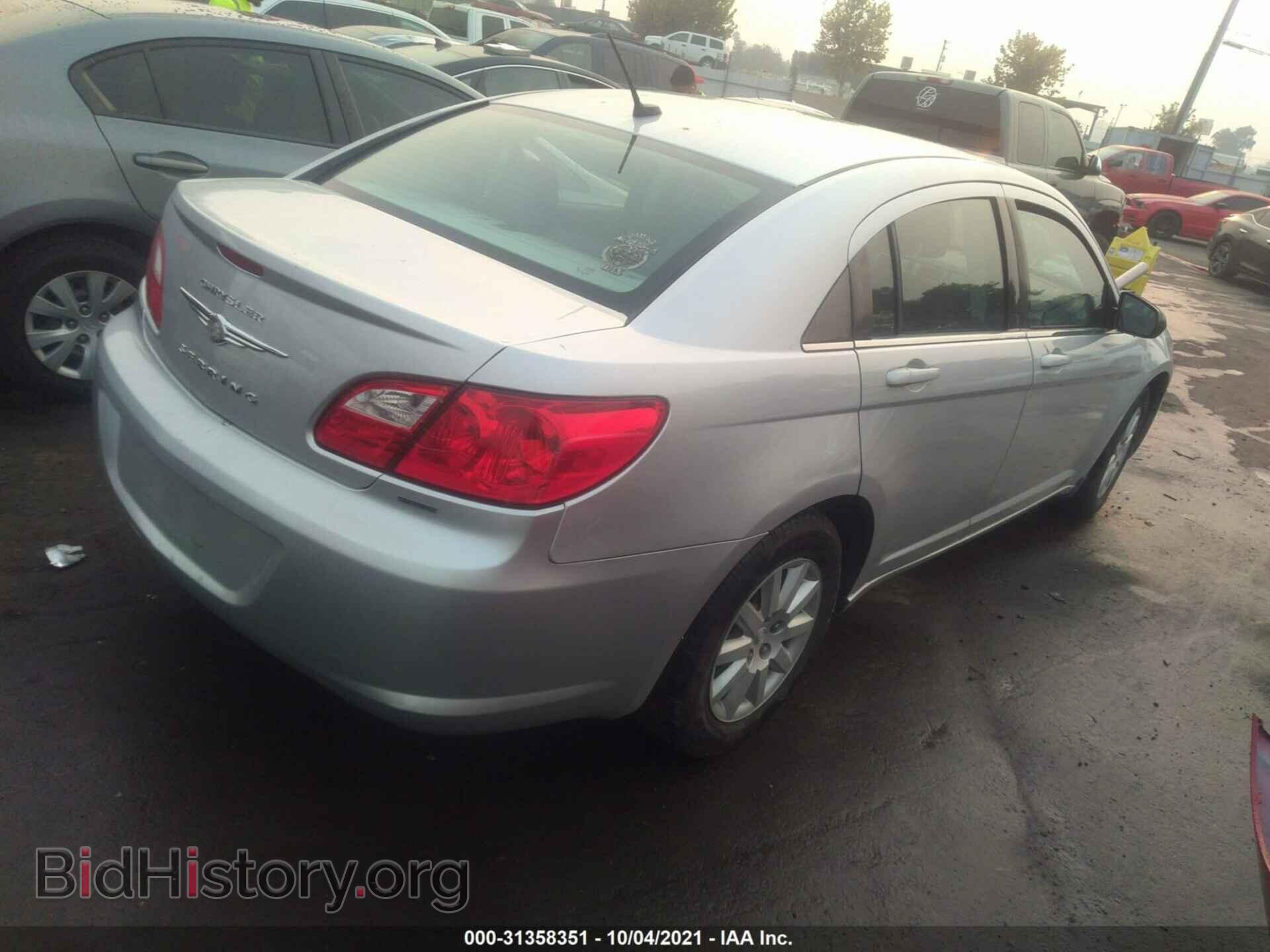 2010 CHRYSLER SEBRING - VIN: 1C3CC4FB1AN170574 - Фото 4