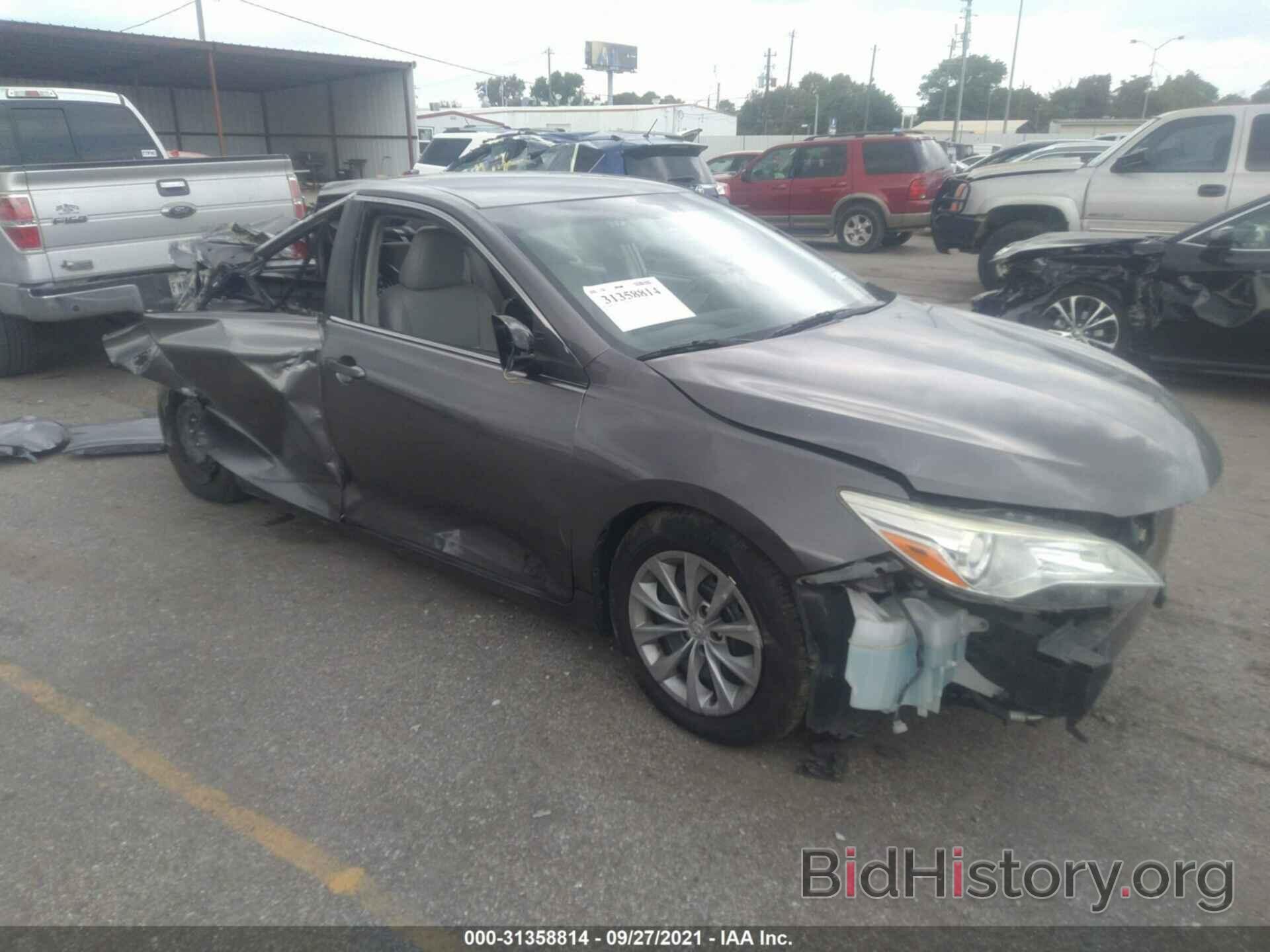 Photo 4T4BF1FK2FR449639 - TOYOTA CAMRY 2015