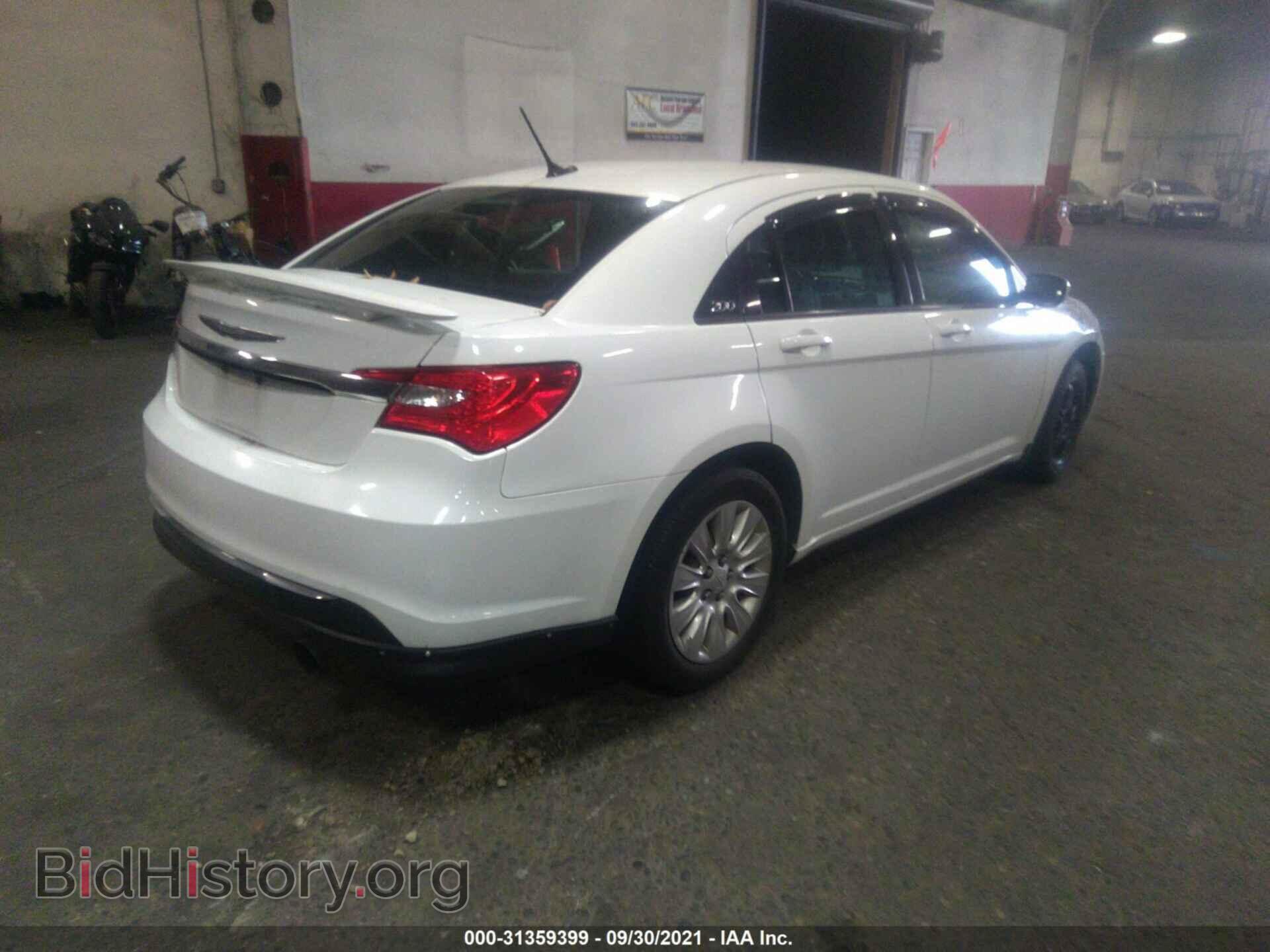 2012 CHRYSLER 200 - VIN: 1C3CCBAB6CN112894 - Фото 4