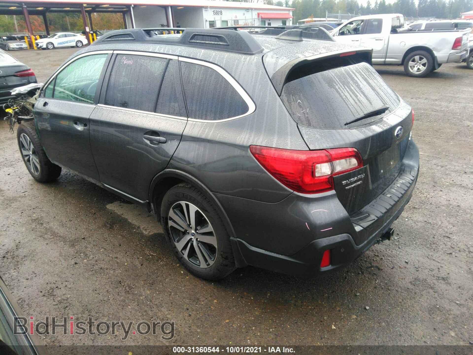 2018 SUBARU OUTBACK - VIN: 4S4BSANC7J3287456 - Фото 3