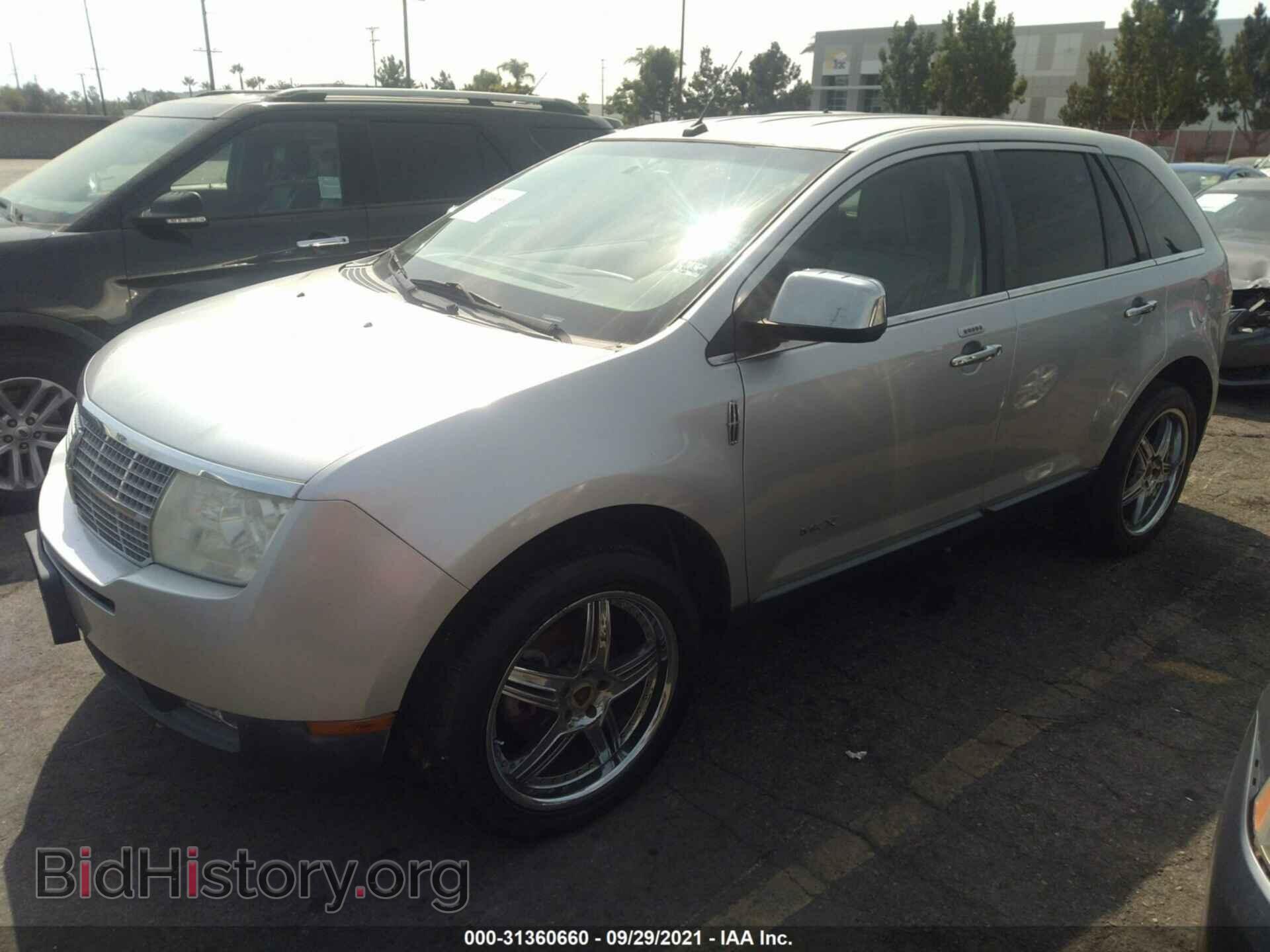 2009 LINCOLN MKX - VIN: 2LMDU68C19BJ02247 - Photo 2