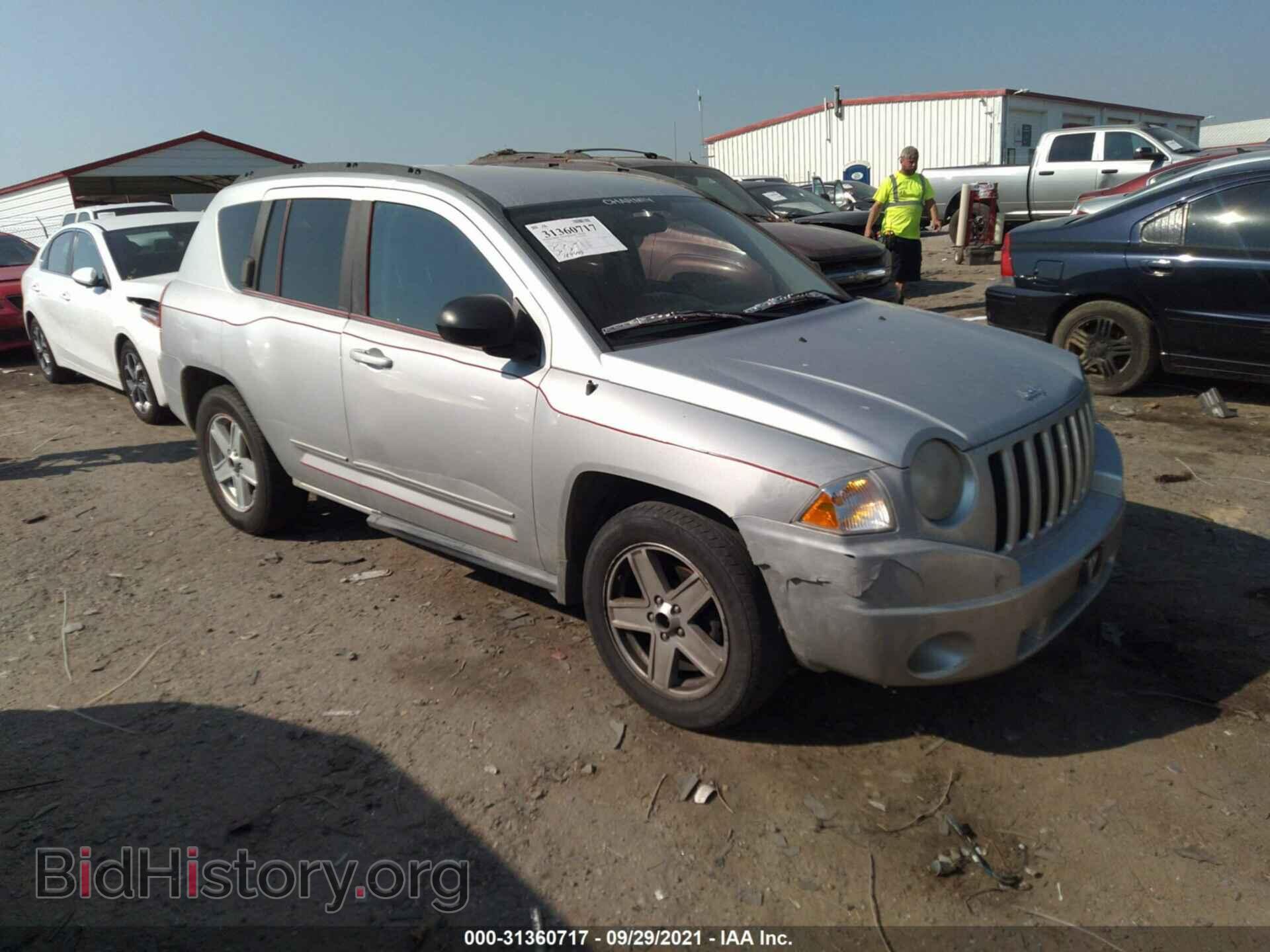 Photo 1J4NT4FB3AD578983 - JEEP COMPASS 2010