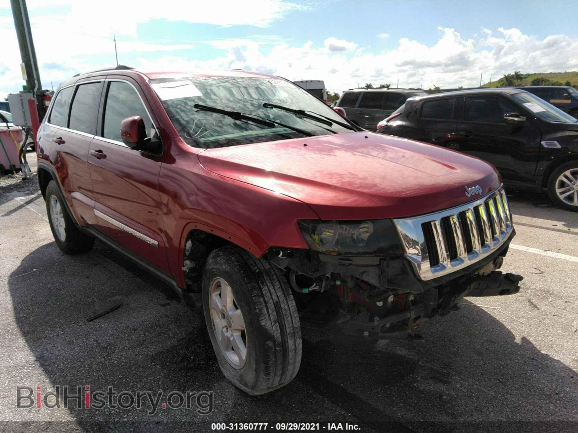 Photo 1J4RR4GGXBC677981 - JEEP GRAND CHEROKEE 2011