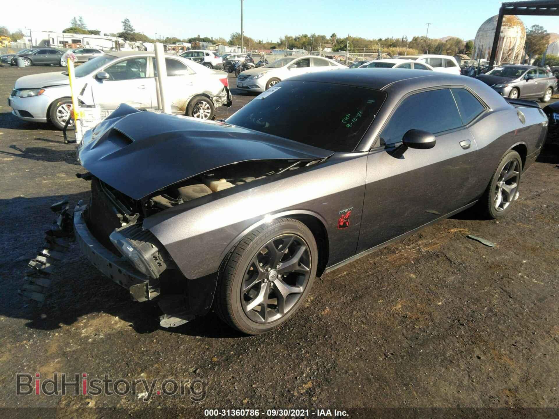 2019 DODGE CHALLENGER - VIN: 2C3CDZBT3KH524372 - Photo 2