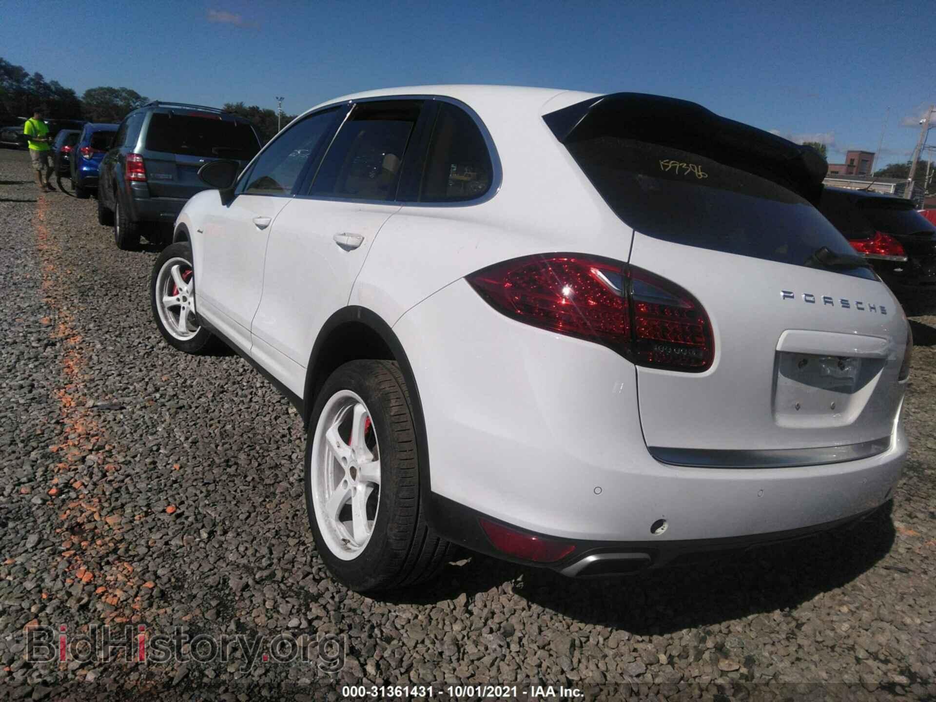 2013 PORSCHE CAYENNE - VIN: WP1AF2A23DLA39389 - Фото 3