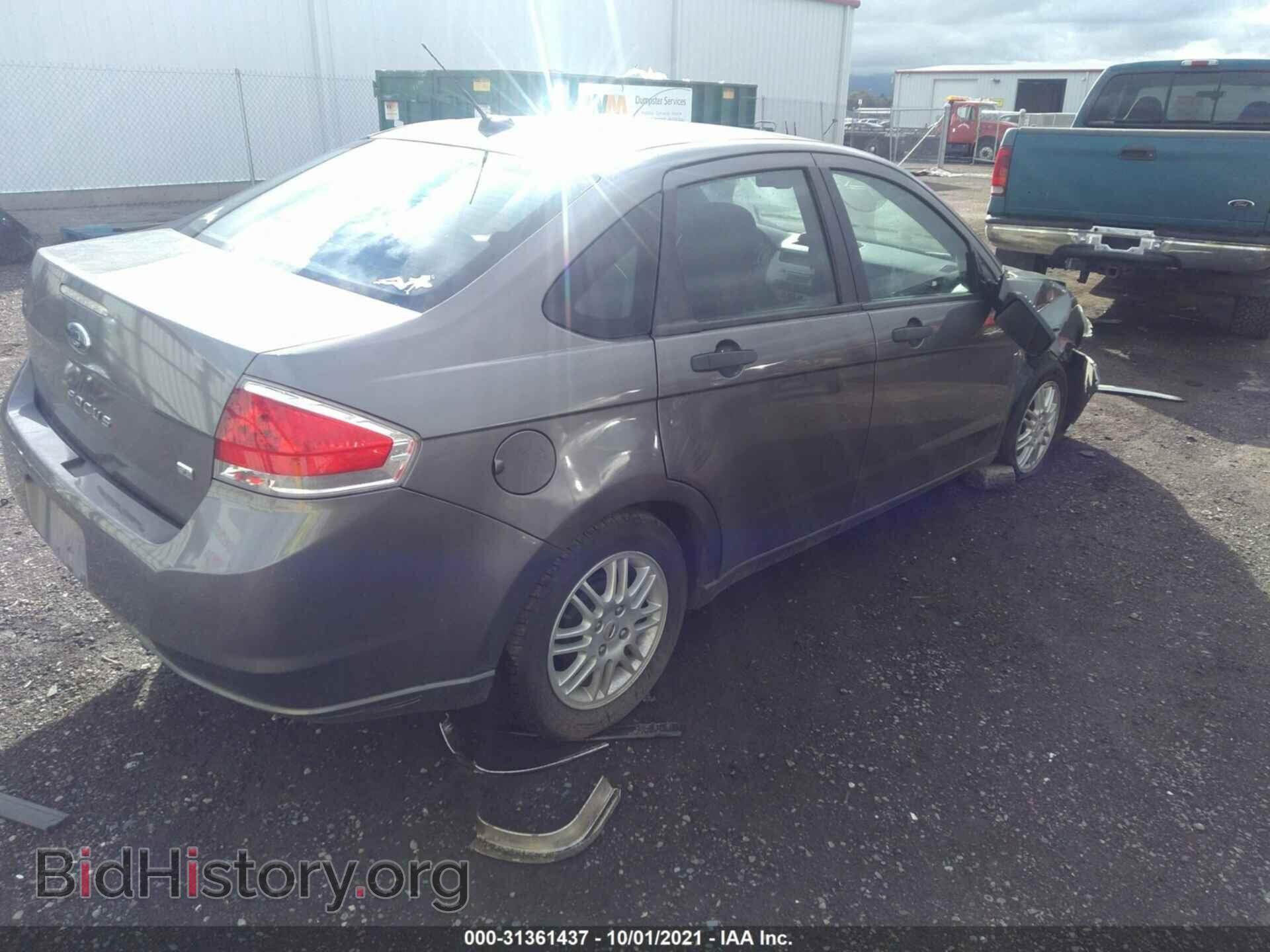 2011 FORD FOCUS - VIN: 1FAHP3FN2BW151091 - Photo 4