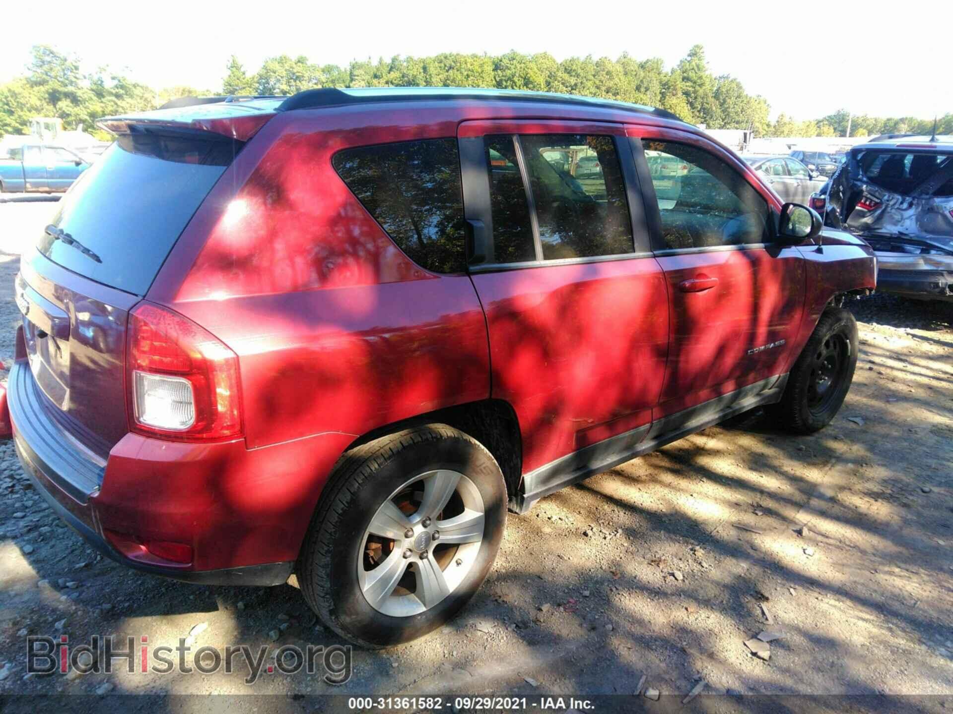 2011 JEEP COMPASS - VIN: 1J4NF1FB5BD211140 - Photo 4