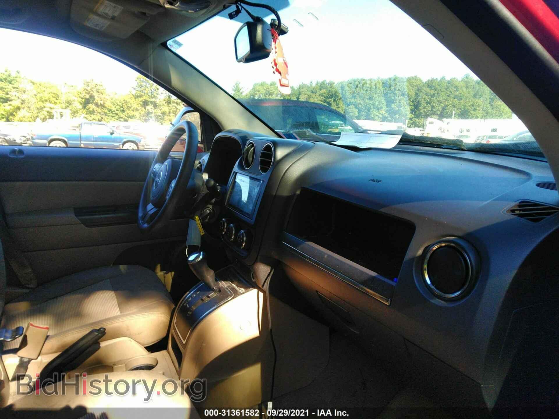 2011 JEEP COMPASS - VIN: 1J4NF1FB5BD211140 - Photo 5