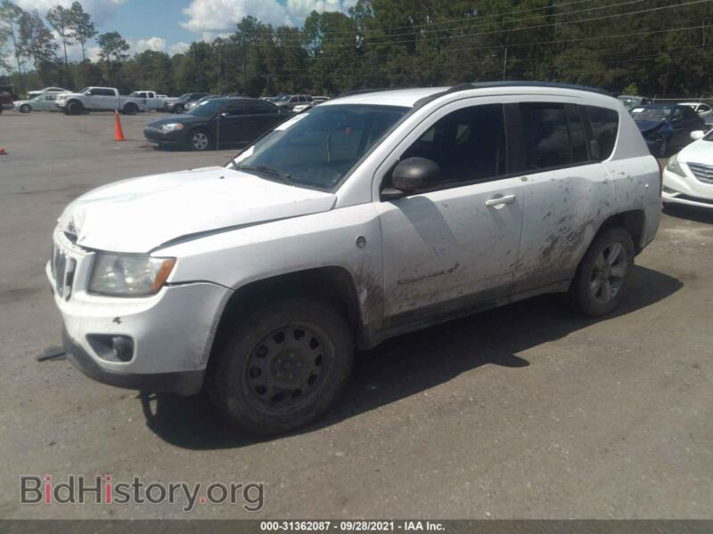 2012 Jeep COMPASS (VIN 1C4NJDCB0CD612607) — фото 2 из 11