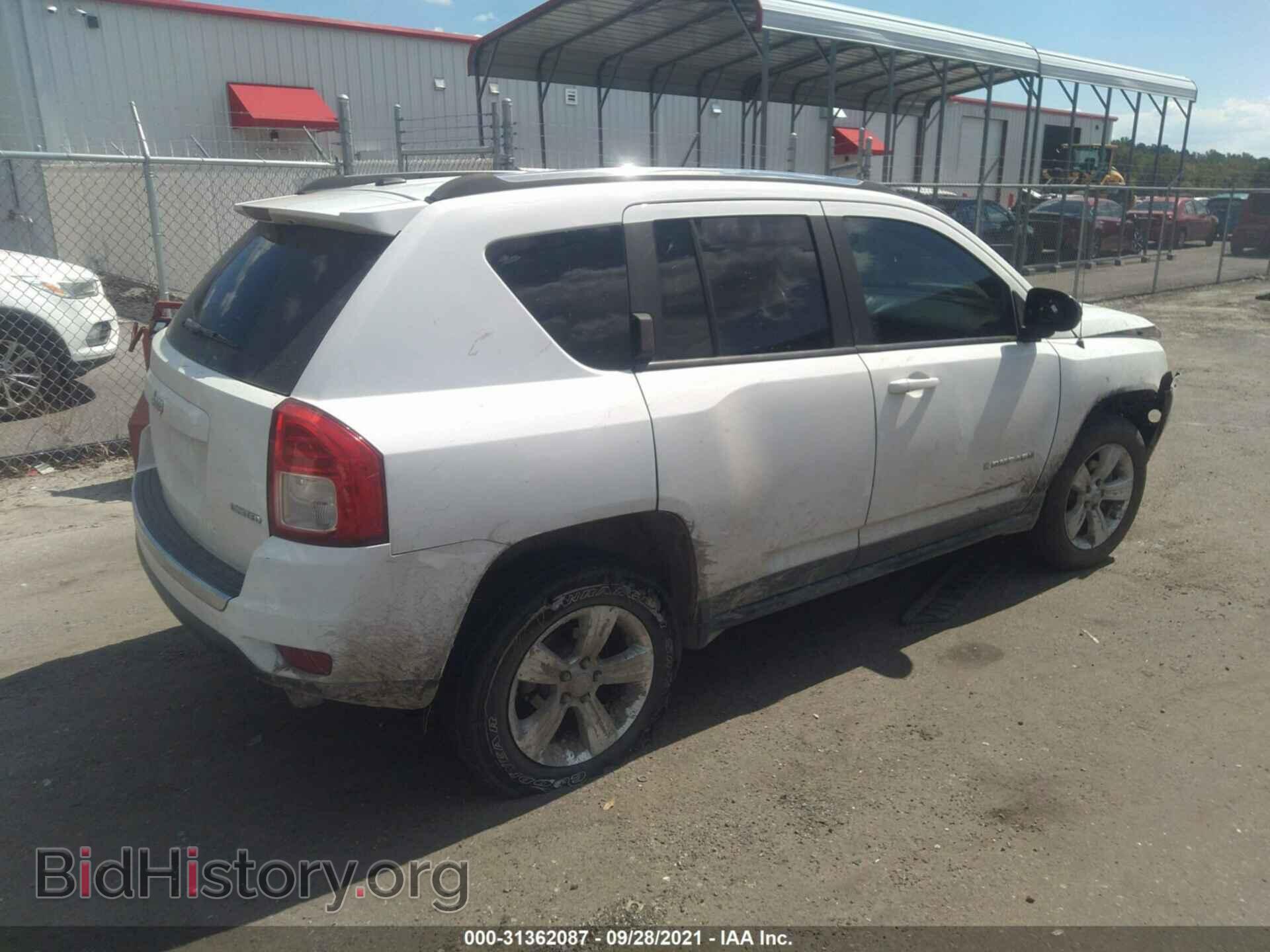 2012 JEEP COMPASS - VIN: 1C4NJDCB0CD612607 - Фото 4