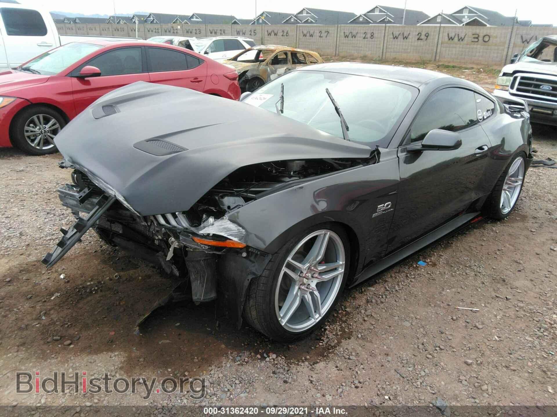 2019 FORD MUSTANG - VIN: 1FA6P8CF2K5138199 - Фото 2