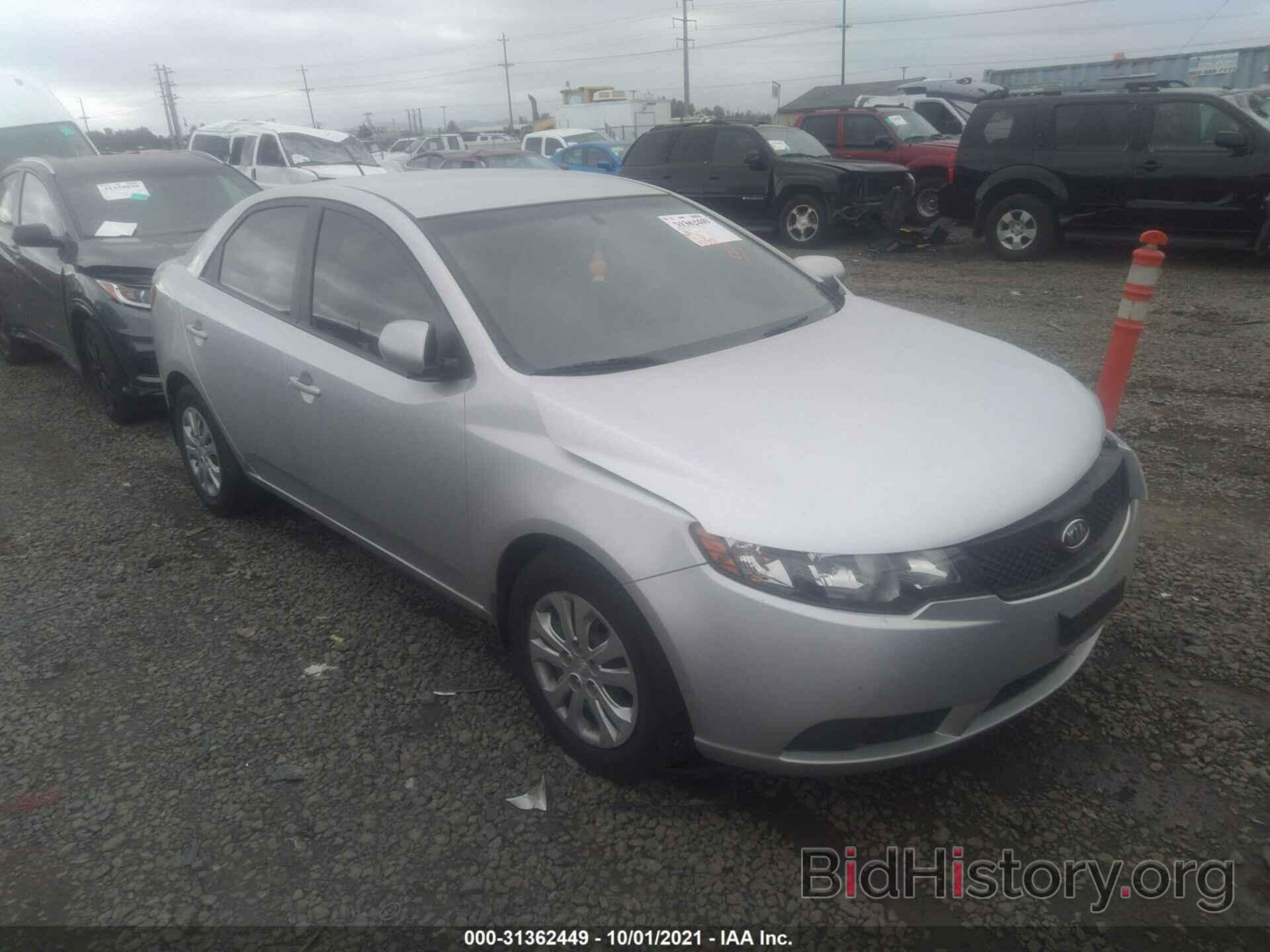 Photo KNAFT4A2XA5072561 - KIA FORTE 2010