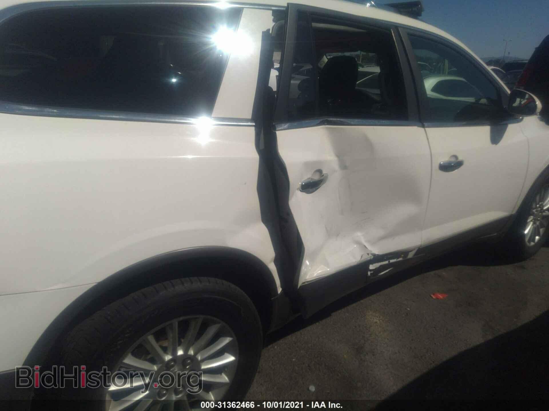 2011 BUICK ENCLAVE - VIN: 5GAKRAED4BJ212849 - Photo 6