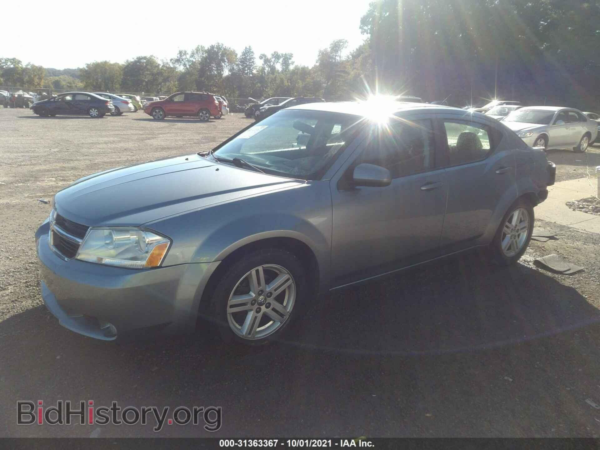 2010 DODGE AVENGER - VIN: 1B3CC5FBXAN222058 - Photo 2