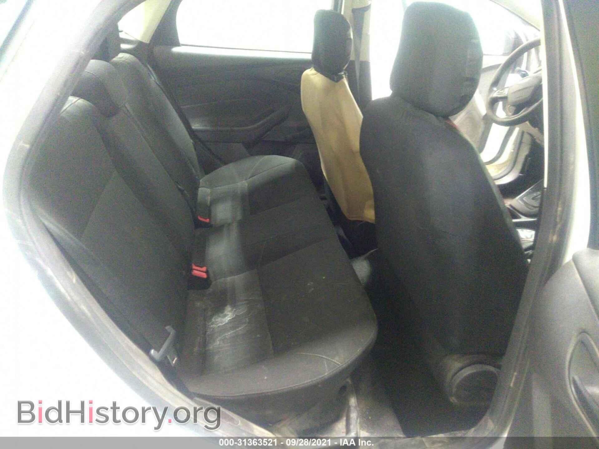 2018 FORD FOCUS - VIN: 1FADP3E24JL231112 - Фото 8