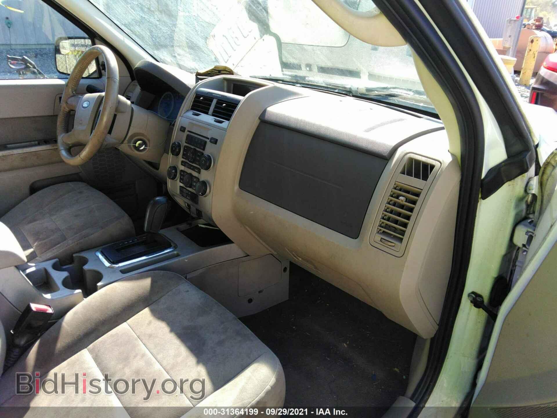 2011 FORD ESCAPE - VIN: 1FMCU9D75BKC31797 - Фото 5