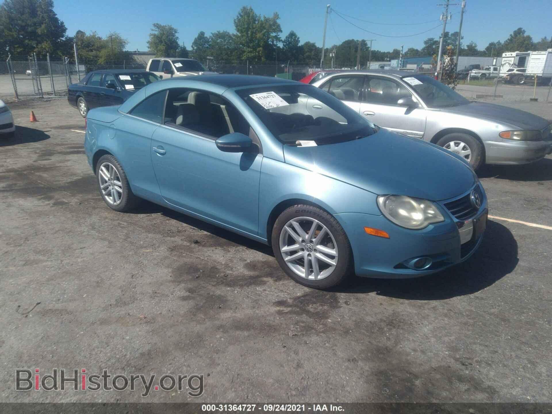 Photo WVWFA71FX9V016385 - VOLKSWAGEN EOS 2009
