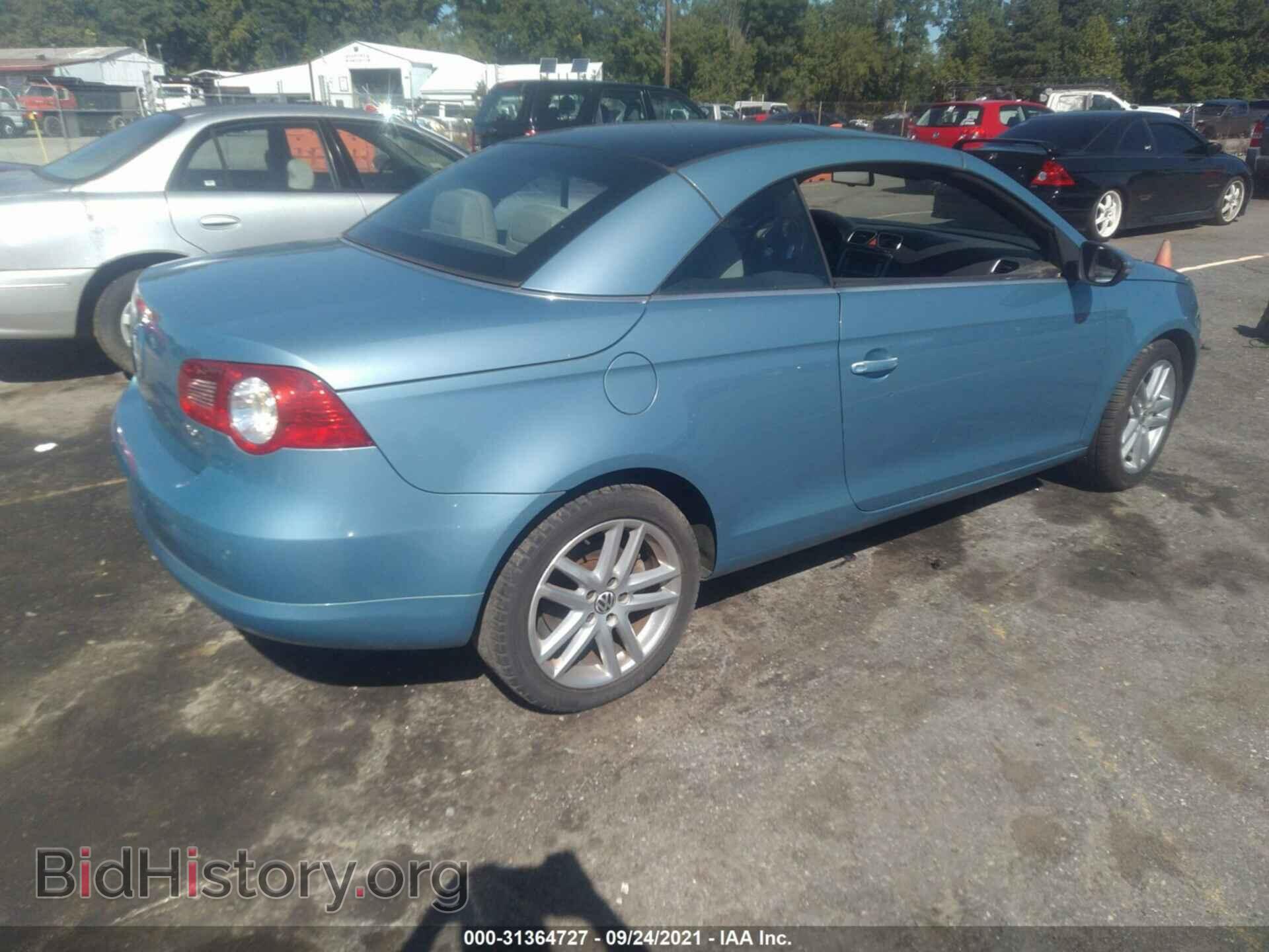2009 VOLKSWAGEN EOS - VIN: WVWFA71FX9V016385 - Фото 4