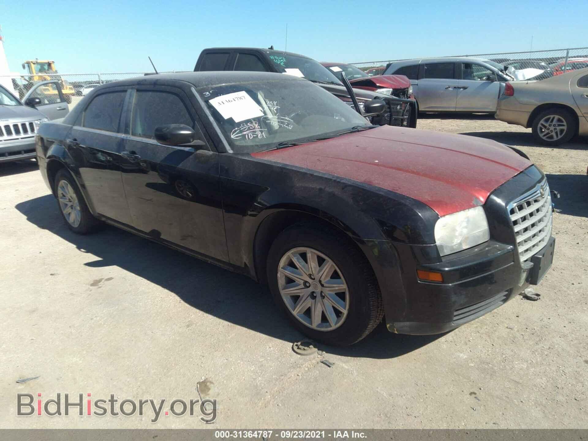 Photo 2C3KA43R28H304367 - CHRYSLER 300 2008