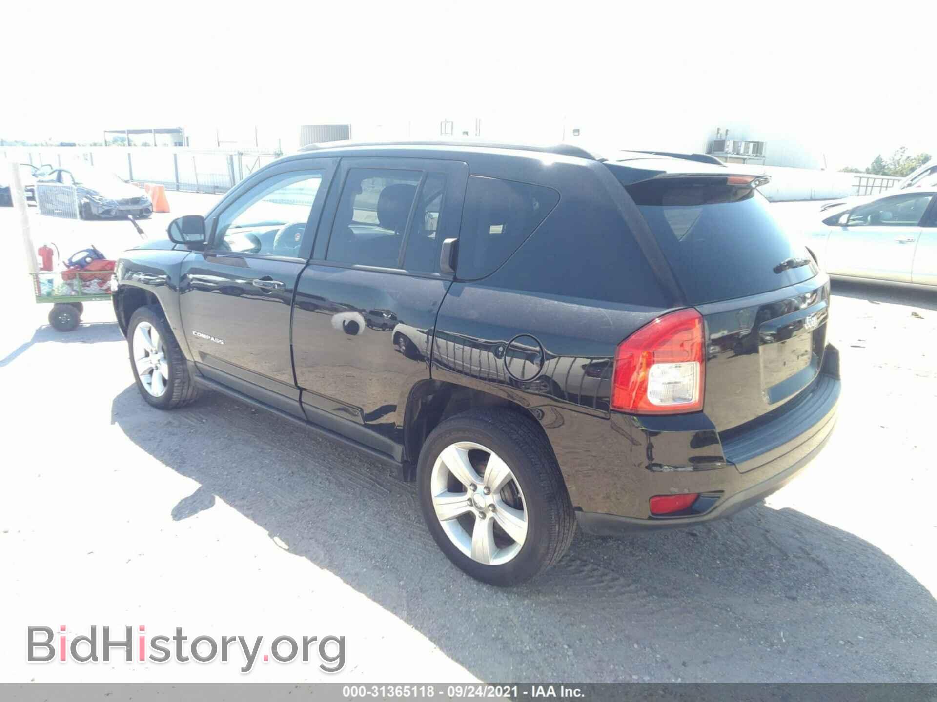 2012 JEEP COMPASS - VIN: 1C4NJCEA3CD698445 - Фото 3