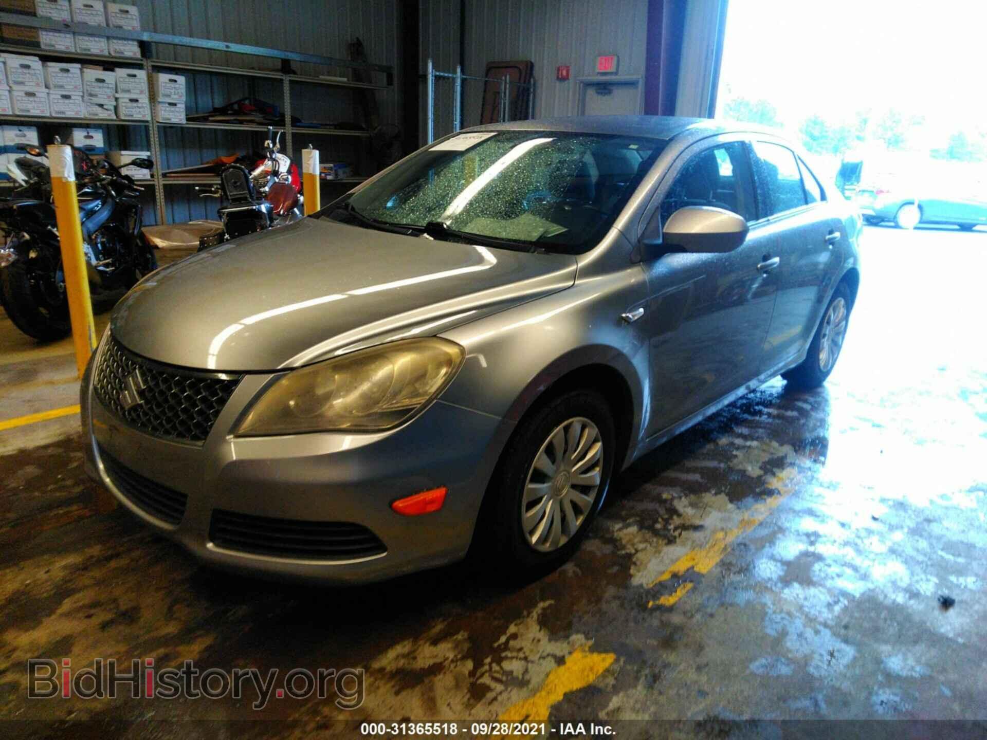 2010 SUZUKI KIZASHI - VIN: JS2RF9A10A6100105 - Photo 2