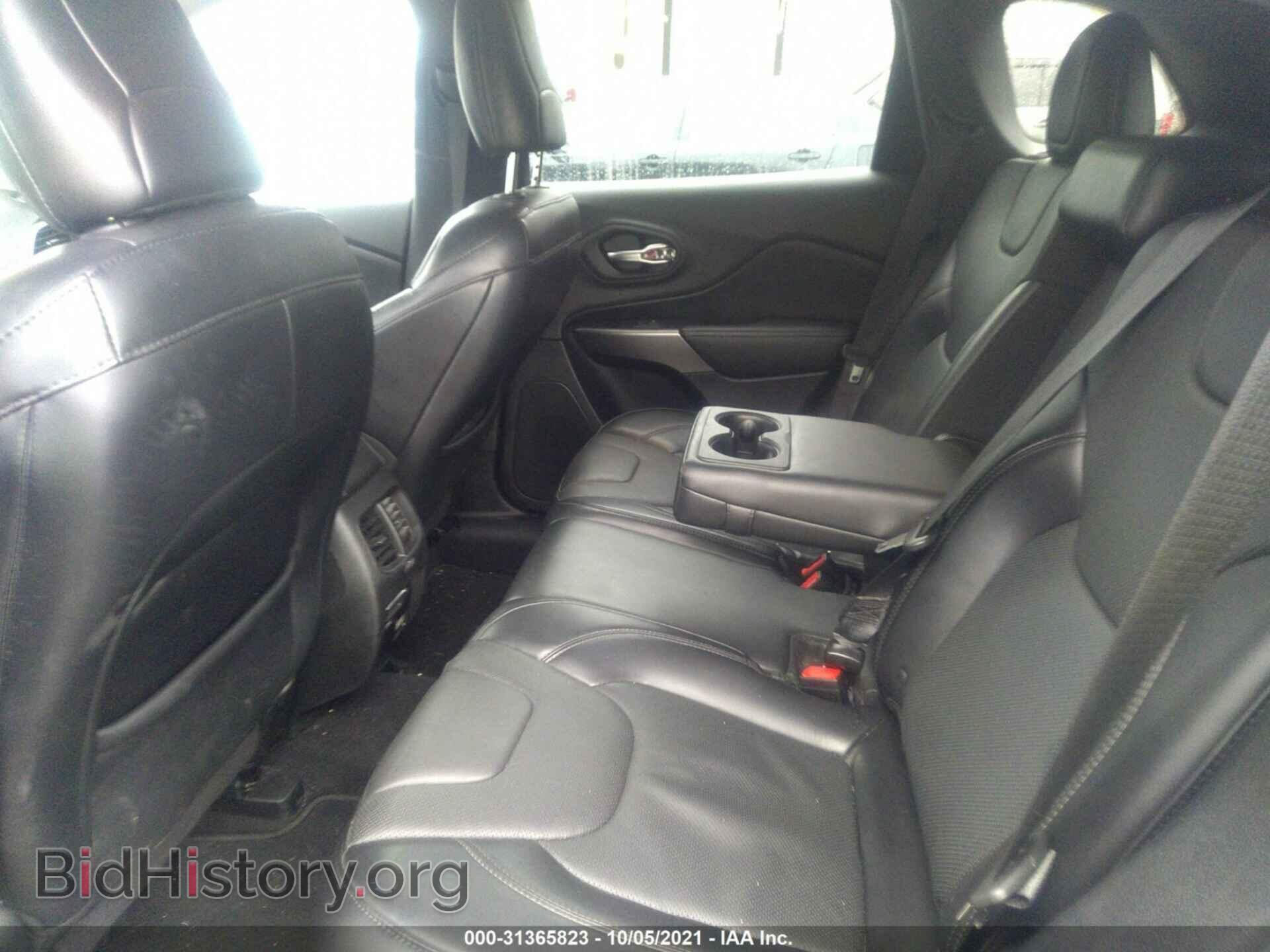 2019 JEEP CHEROKEE - VIN: 1C4PJMDX0KD369737 - Фото 8