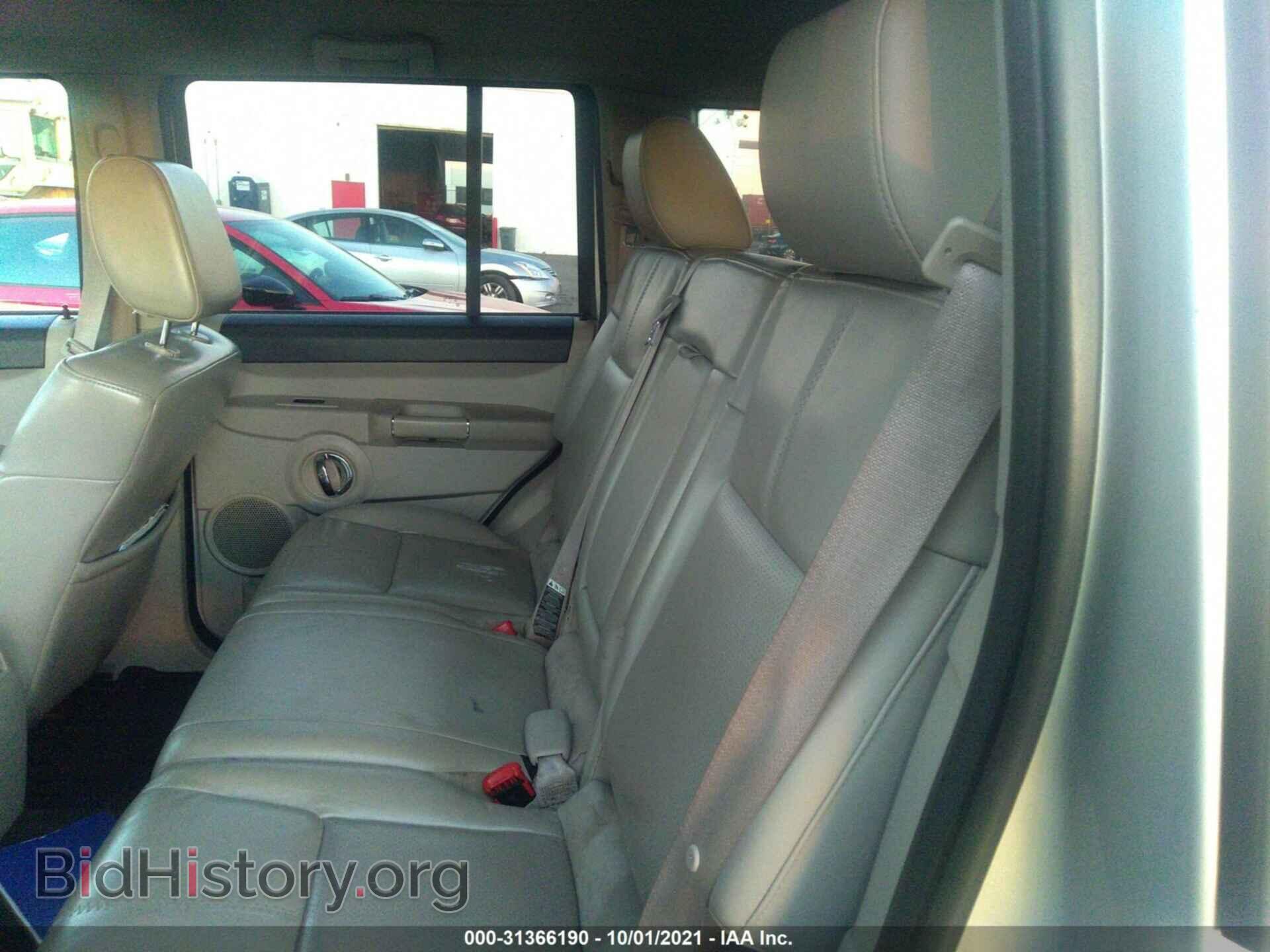 2007 JEEP COMMANDER - VIN: 1J8HG58247C654213 - Фото 8