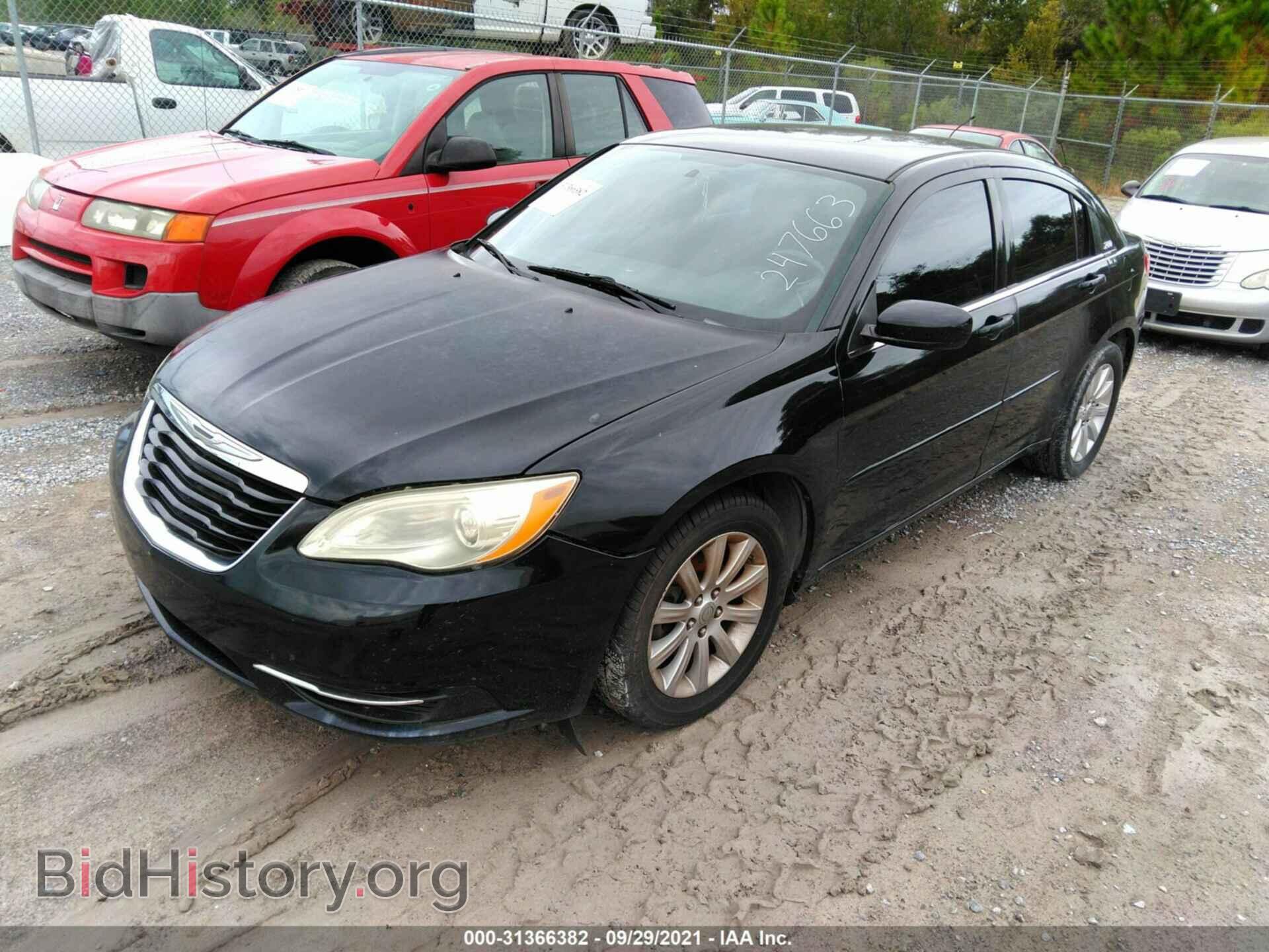 2012 CHRYSLER 200 - VIN: 1C3CCBBB6CN247663 - Photo 2
