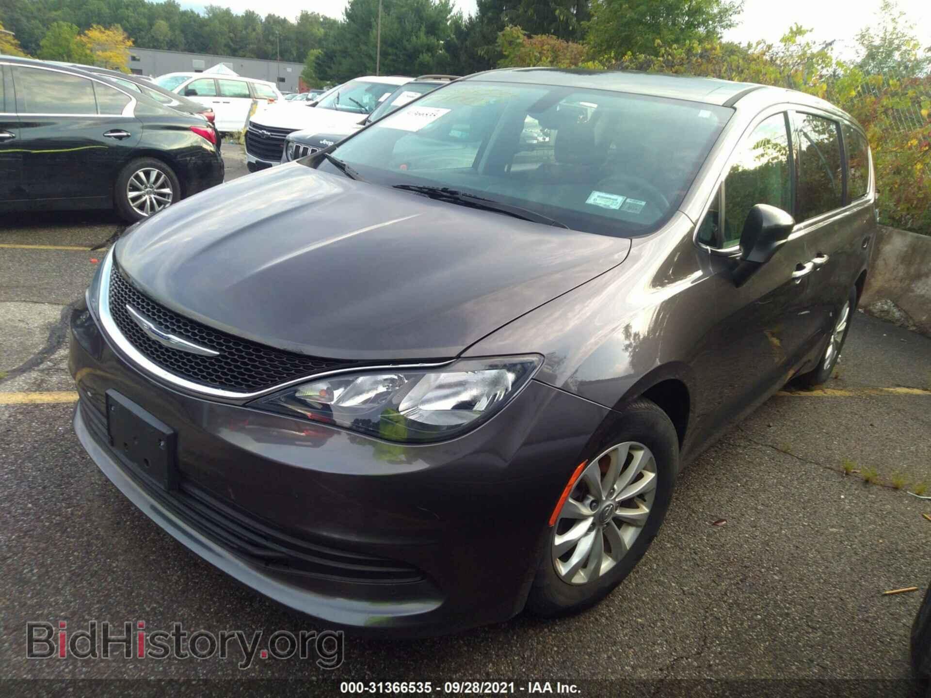 2017 CHRYSLER PACIFICA - VIN: 2C4RC1DGXHR507680 - Photo 2