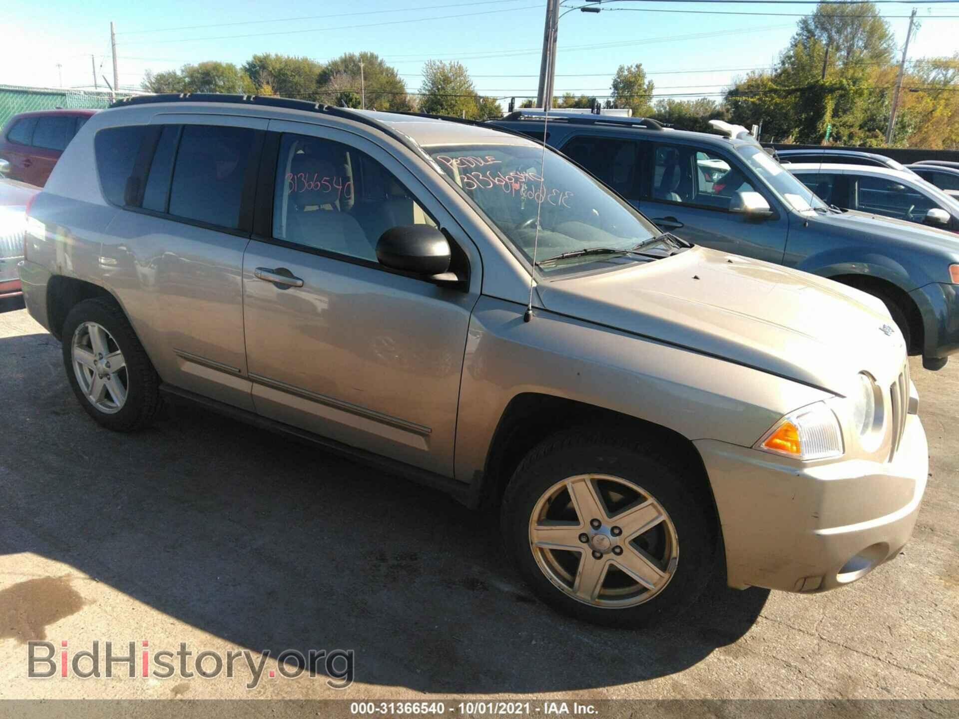Photo 1J4NT4FA1AD520894 - JEEP COMPASS 2010