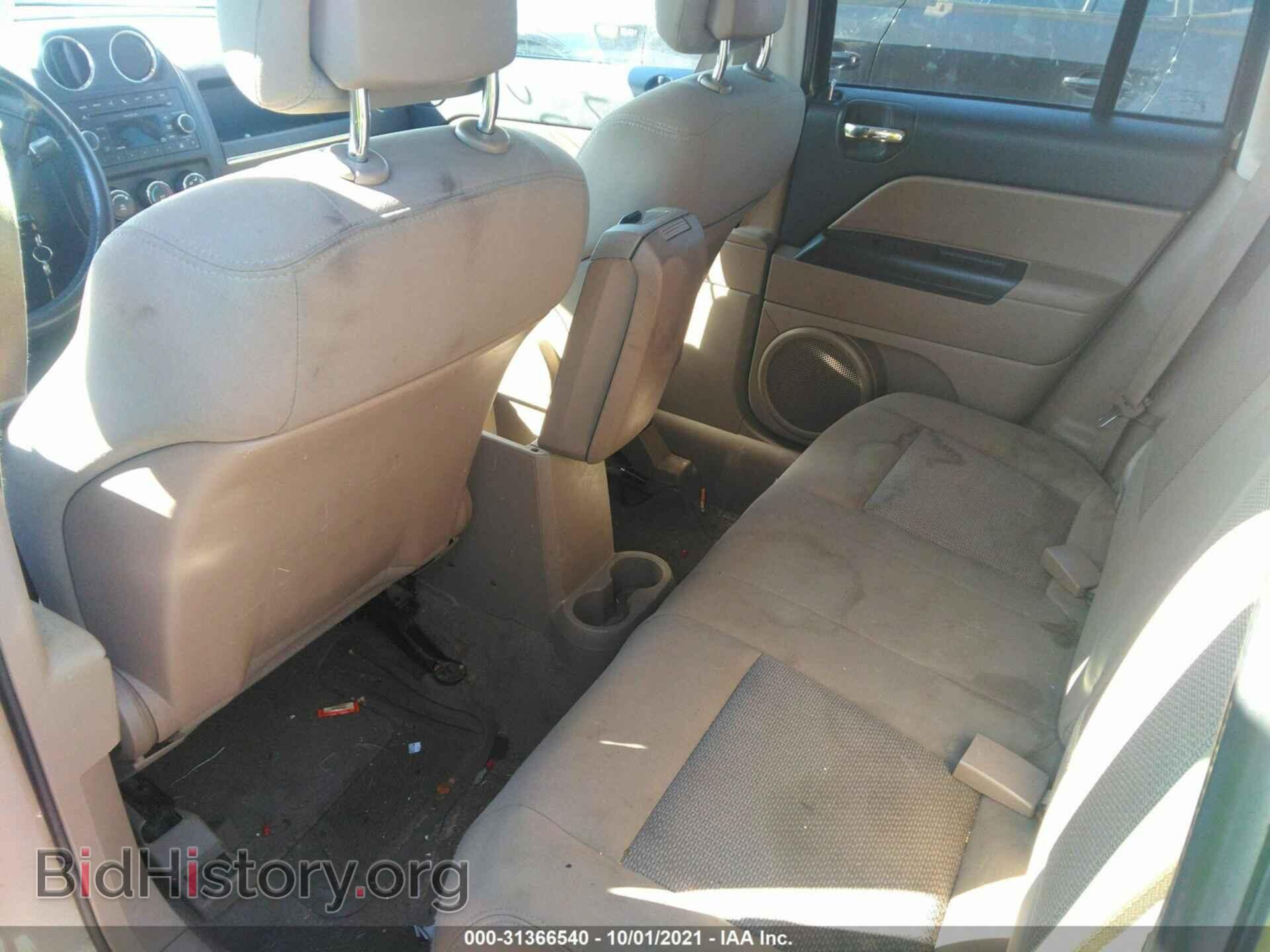 2010 JEEP COMPASS - VIN: 1J4NT4FA1AD520894 - Фото 8
