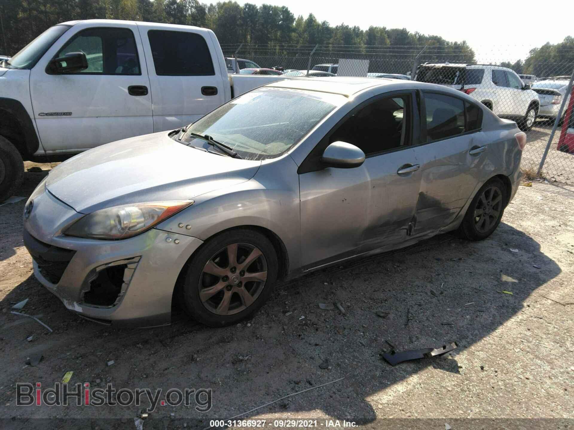 2011 MAZDA MAZDA3 - VIN: JM1BL1VG9B1361087 - Фото 2