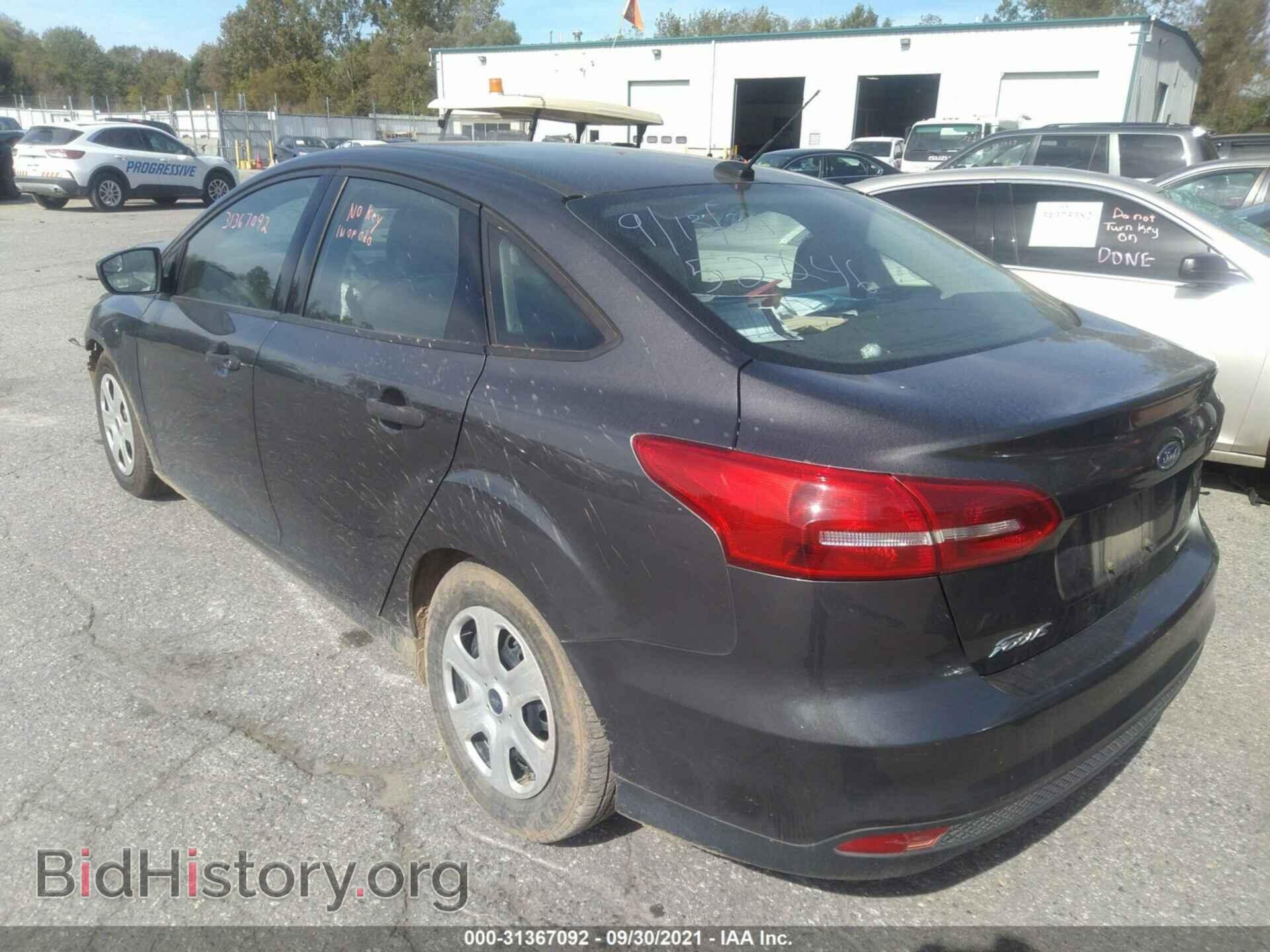 2016 FORD FOCUS - VIN: 1FADP3E28GL252246 - Фото 3
