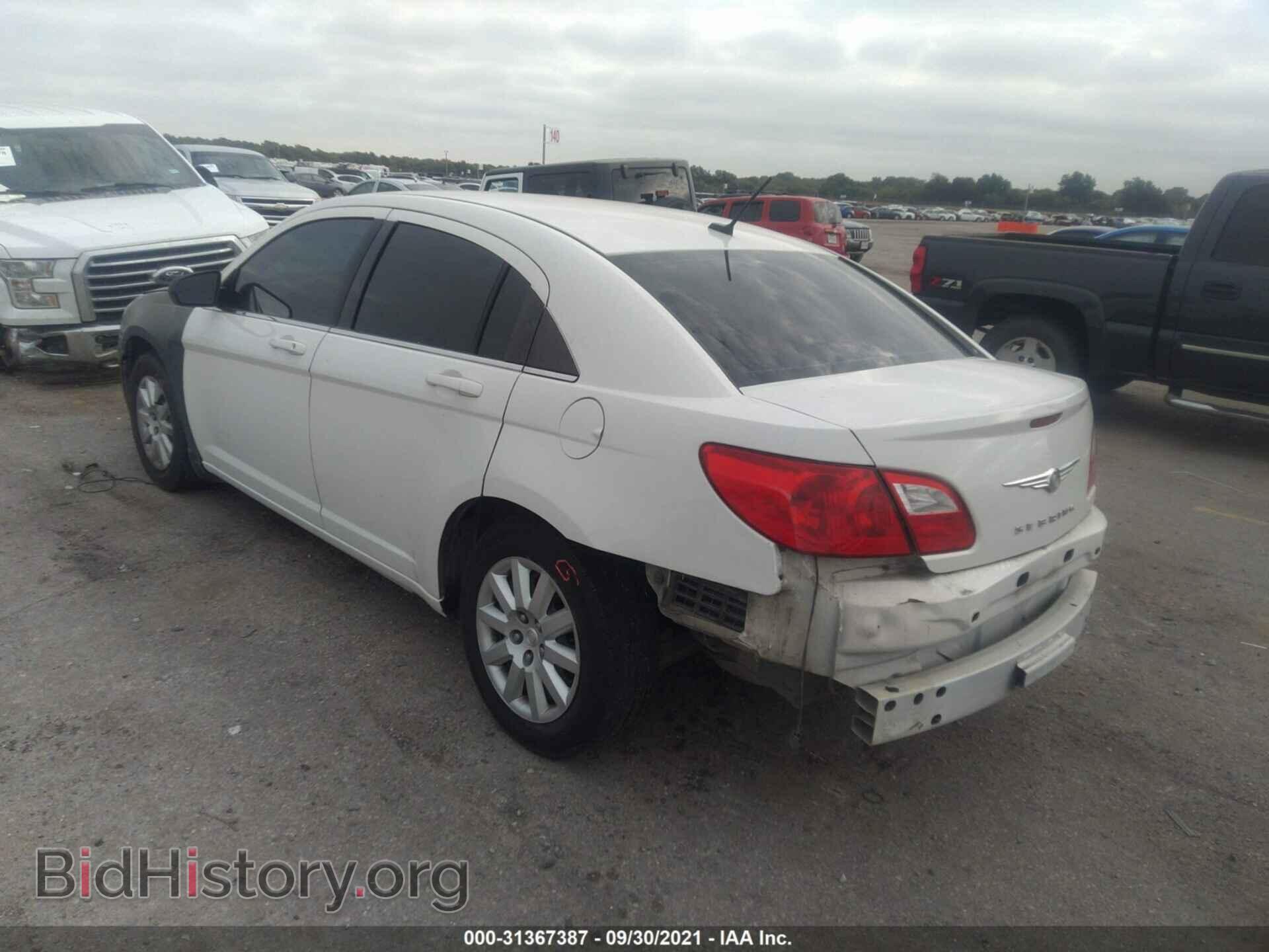 2010 CHRYSLER SEBRING - VIN: 1C3CC4FB8AN223996 - Фото 3
