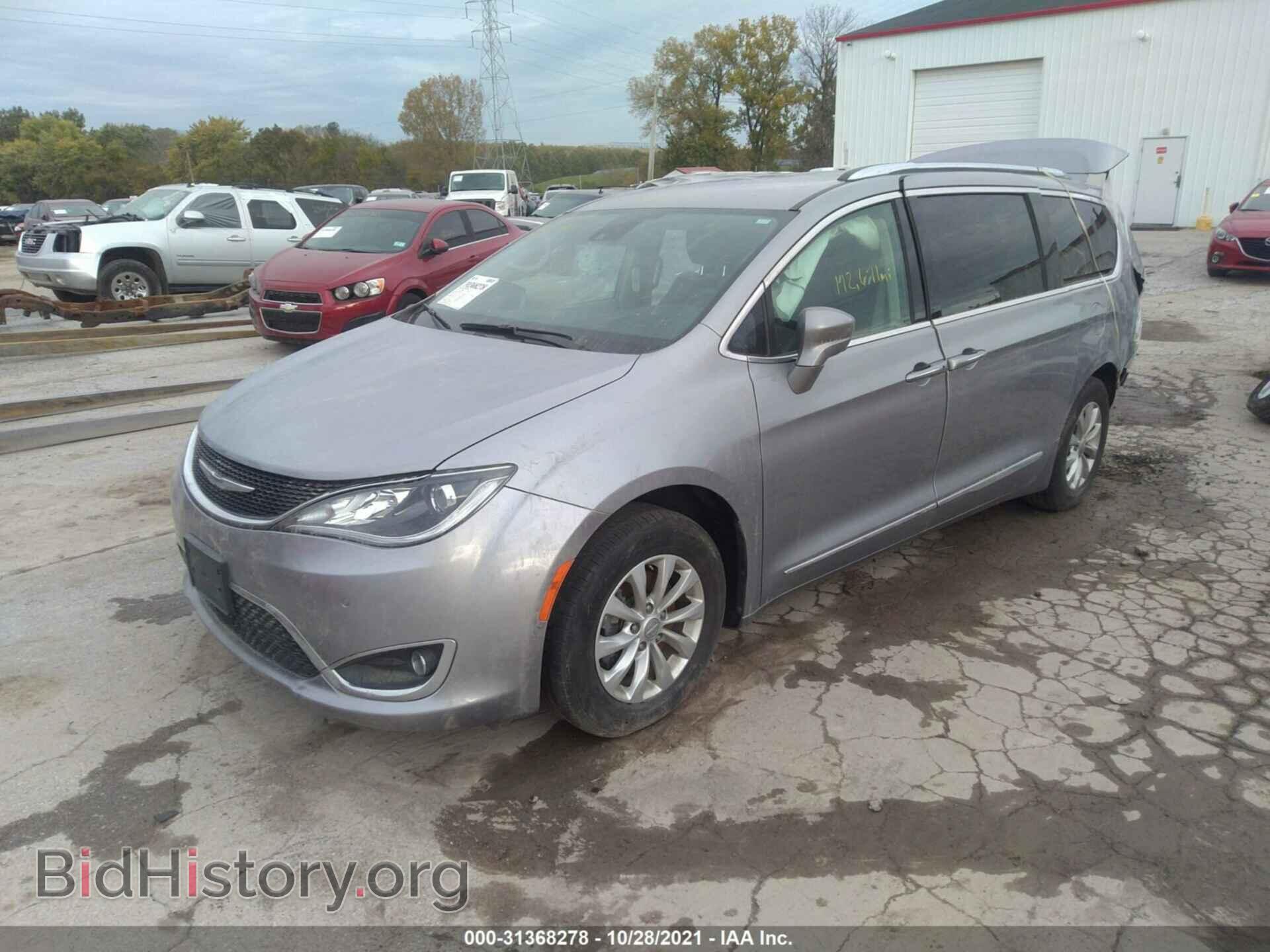 2018 CHRYSLER PACIFICA - VIN: 2C4RC1BG9JR233395 - Фото 2