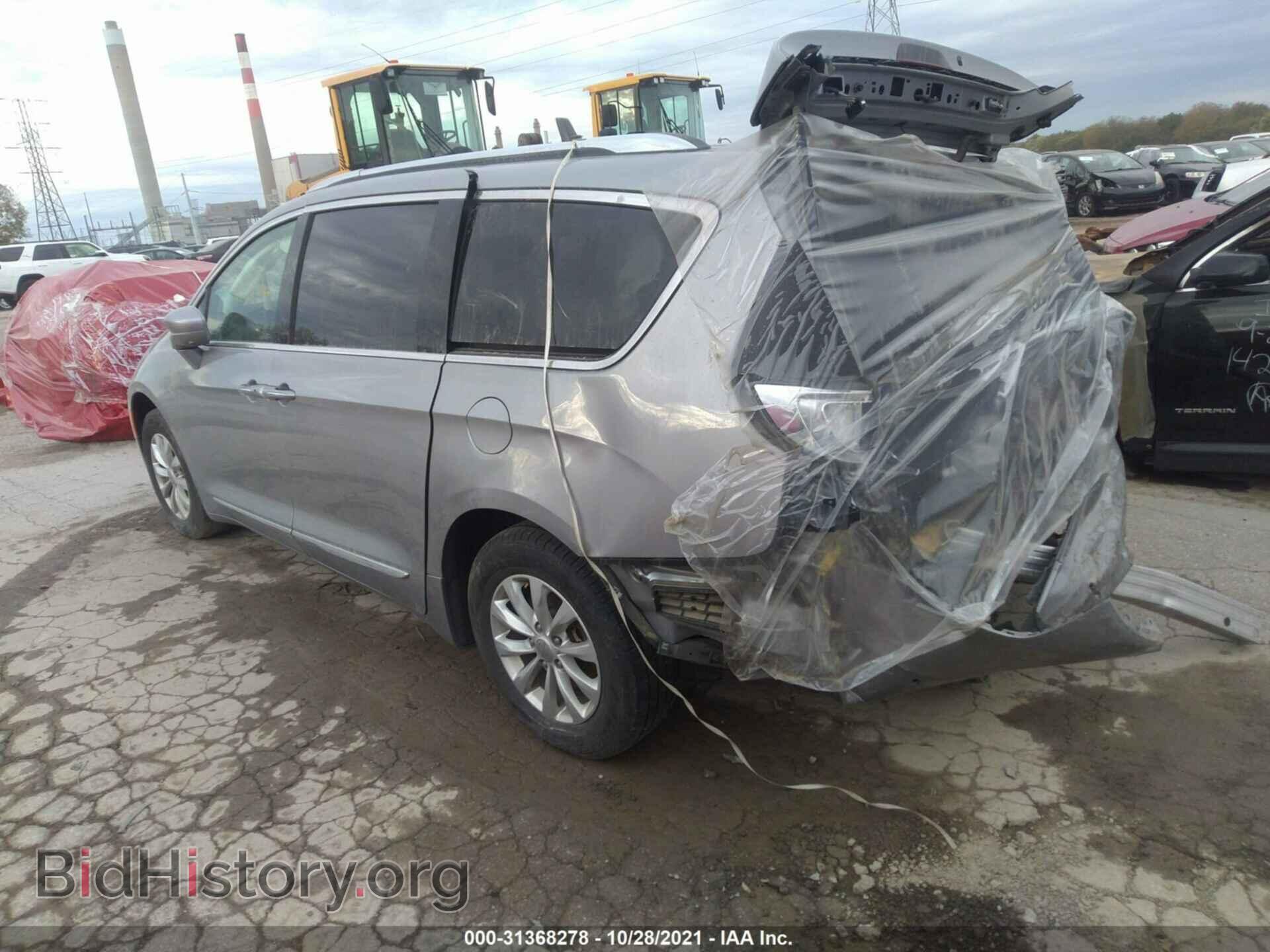 2018 CHRYSLER PACIFICA - VIN: 2C4RC1BG9JR233395 - Фото 3