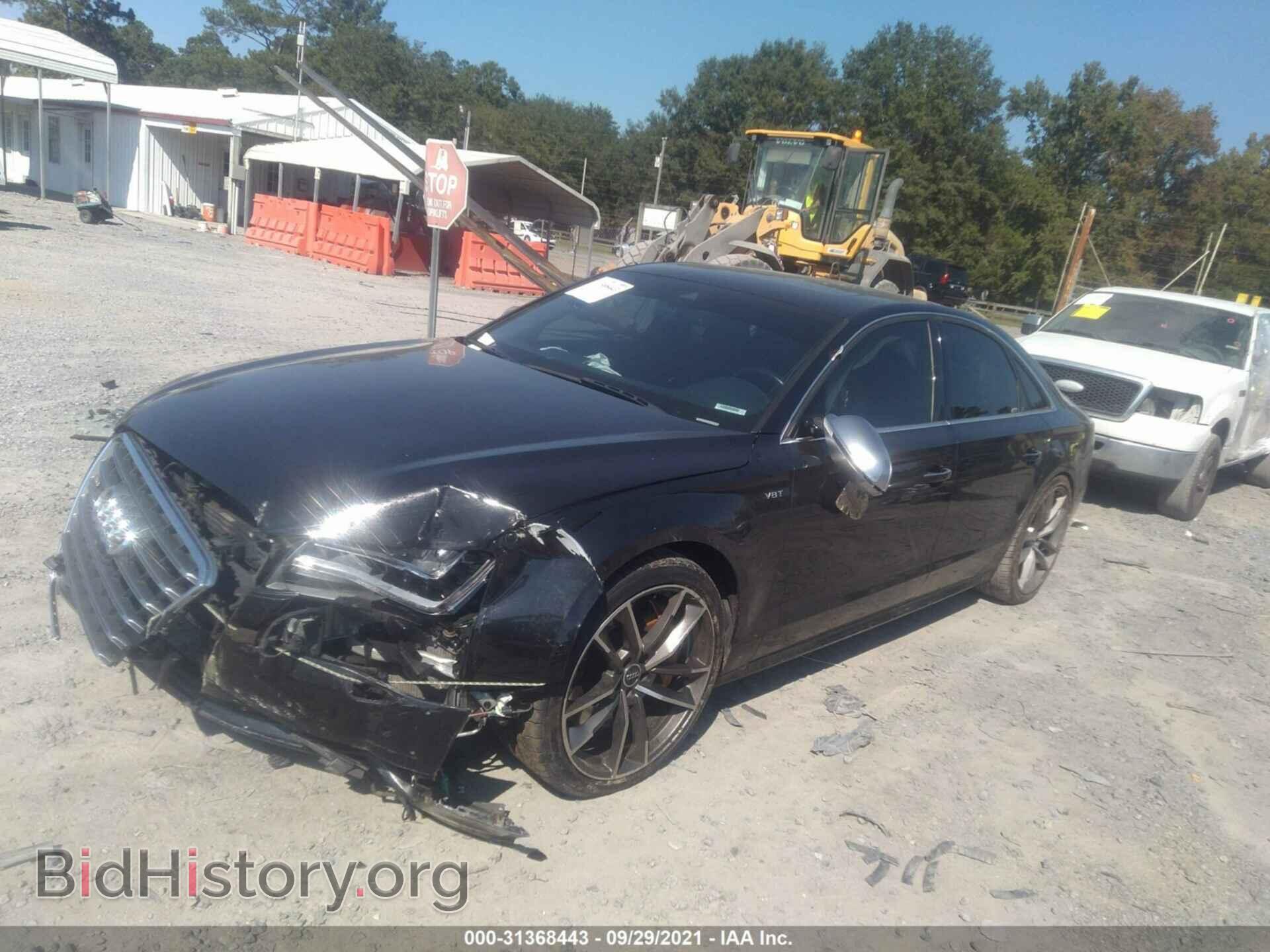 2013 AUDI S8 - VIN: WAUD2AFD9DN016344 - Photo 2