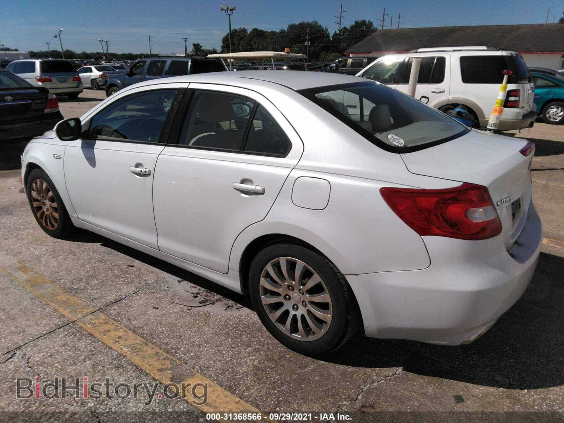 2010 SUZUKI KIZASHI - VIN: JS2RE9A34A6101357 - Photo 3