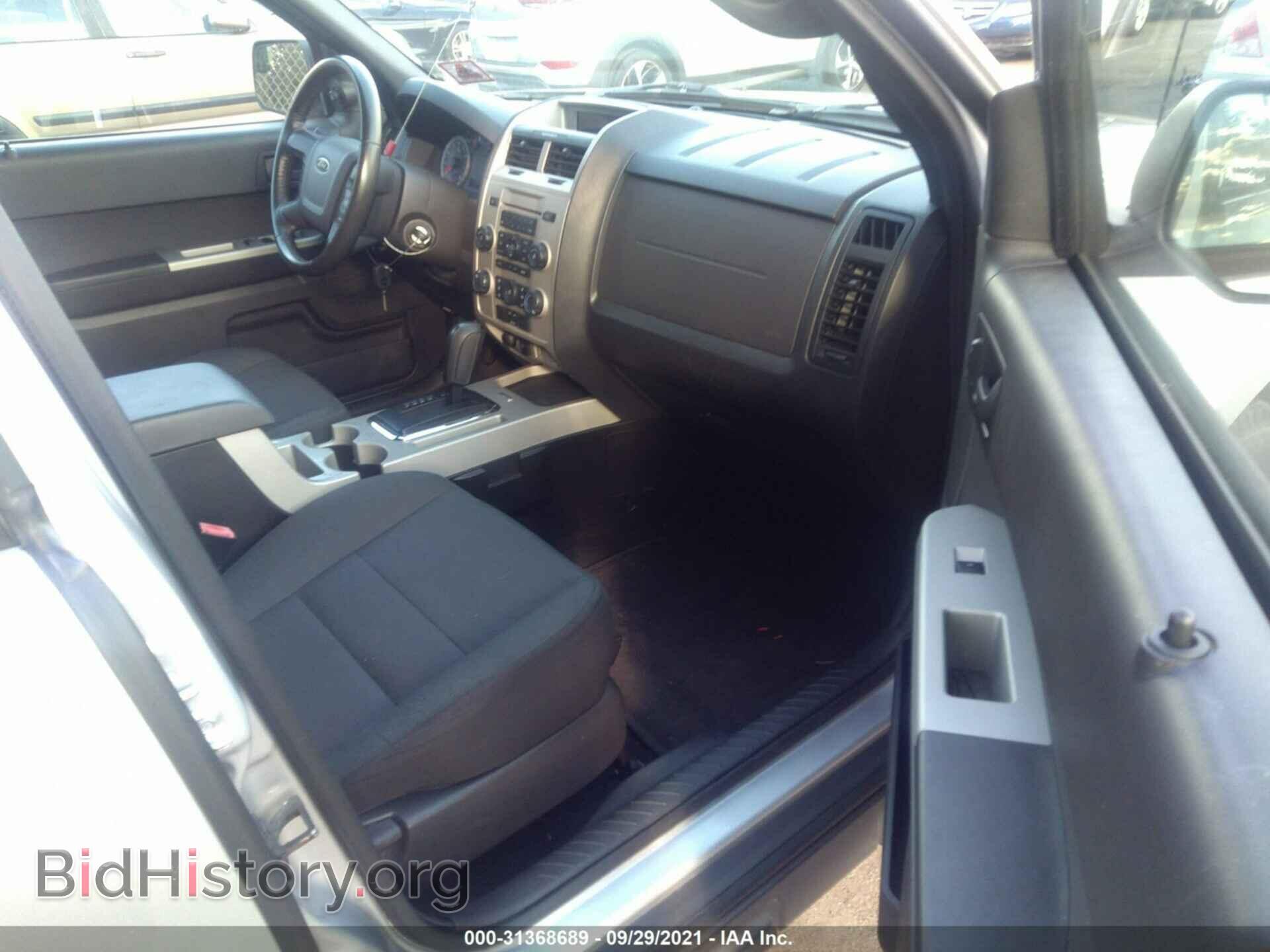 2011 FORD ESCAPE - VIN: 1FMCU9D79BKA16116 - Фото 5