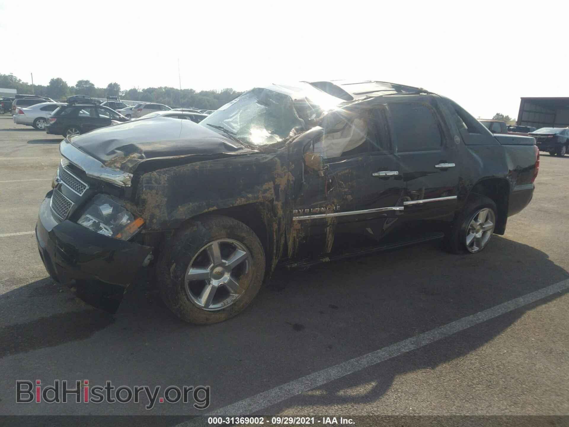 2013 CHEVROLET AVALANCHE - VIN: 3GNTKGE76DG282935 - Фото 2