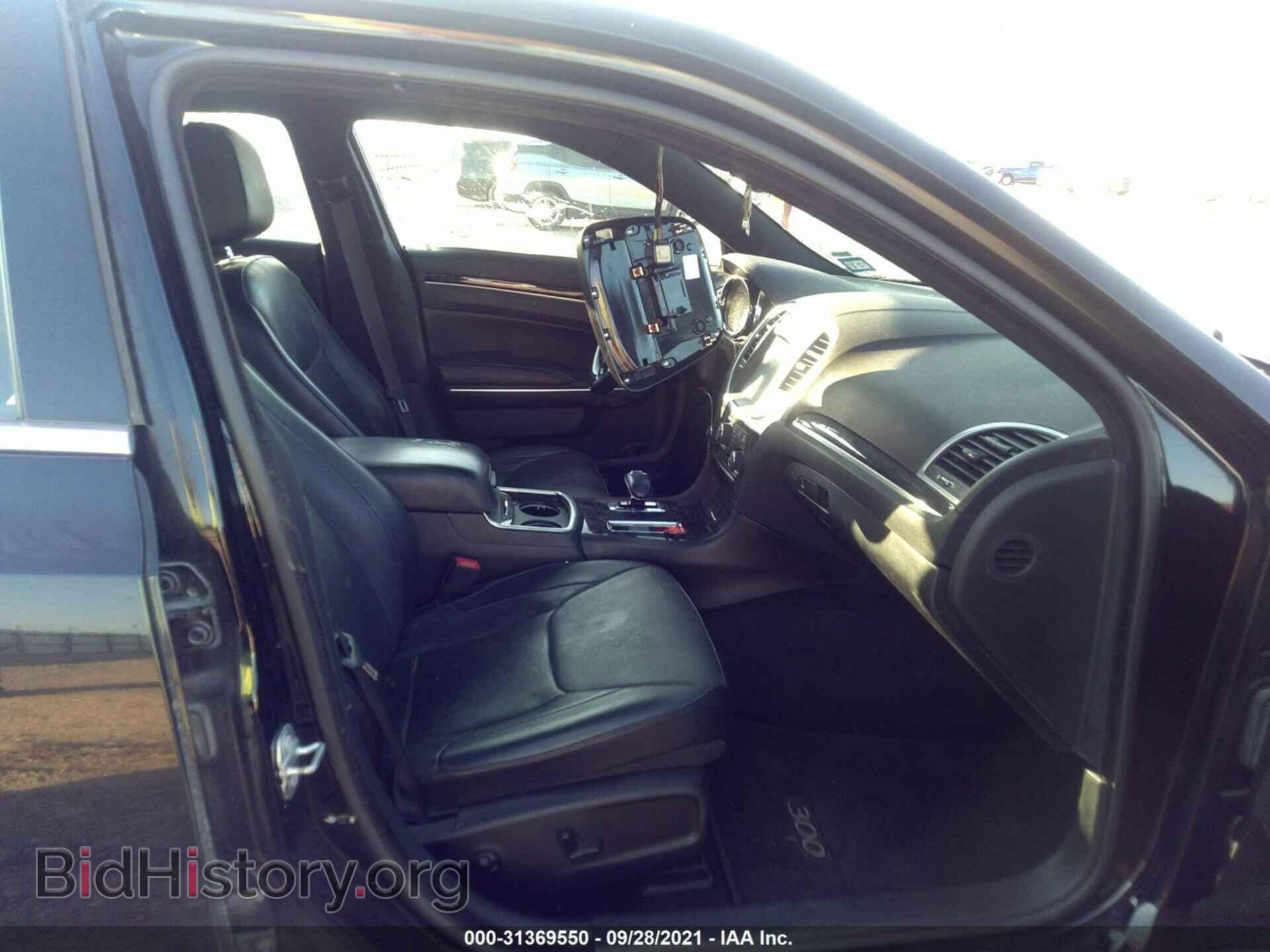 2014 CHRYSLER 300 - VIN: 2C3CCAEG9EH380060 - Фото 5