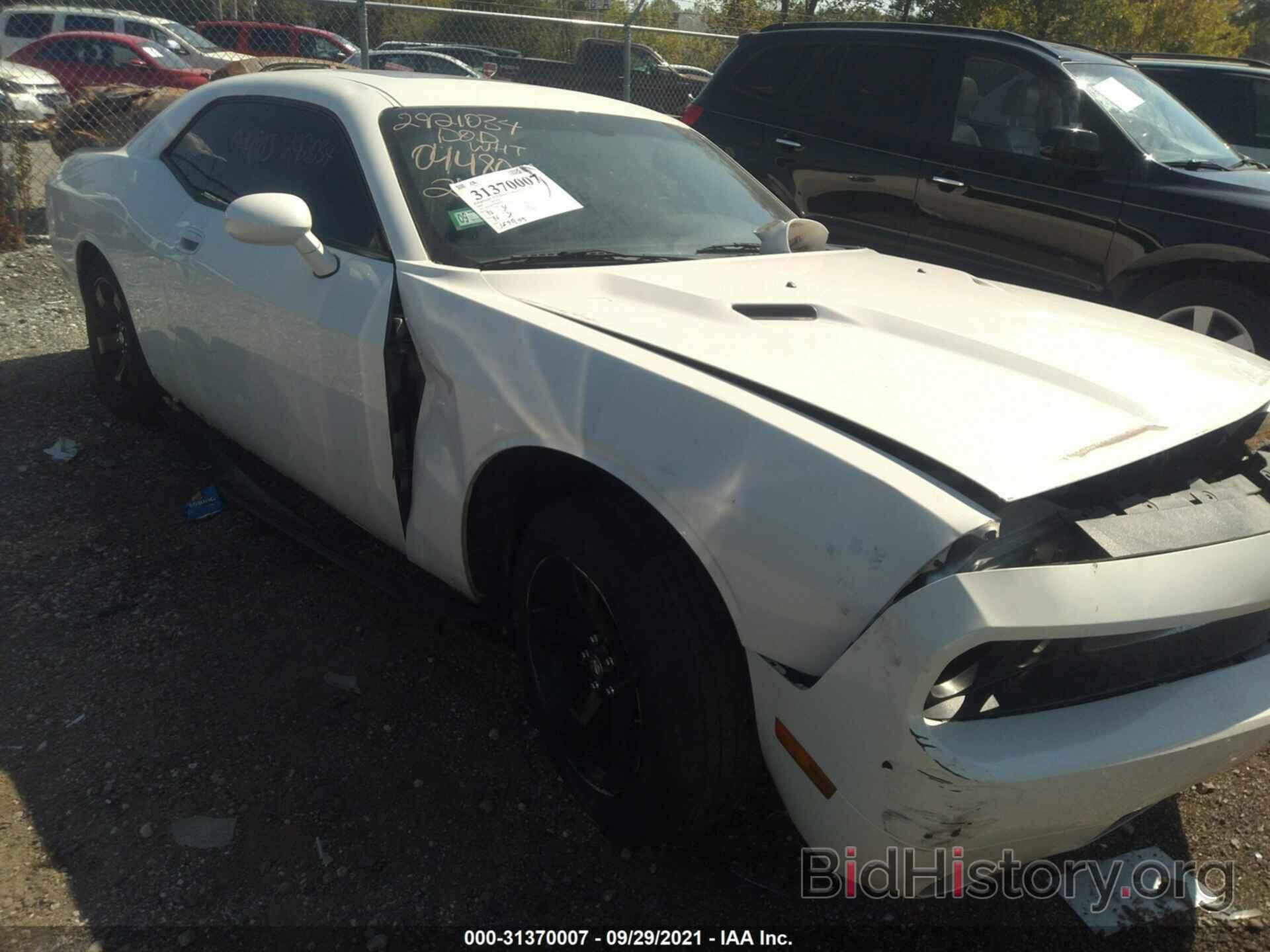 Photo 2B3LJ44V79H606395 - DODGE CHALLENGER 2009