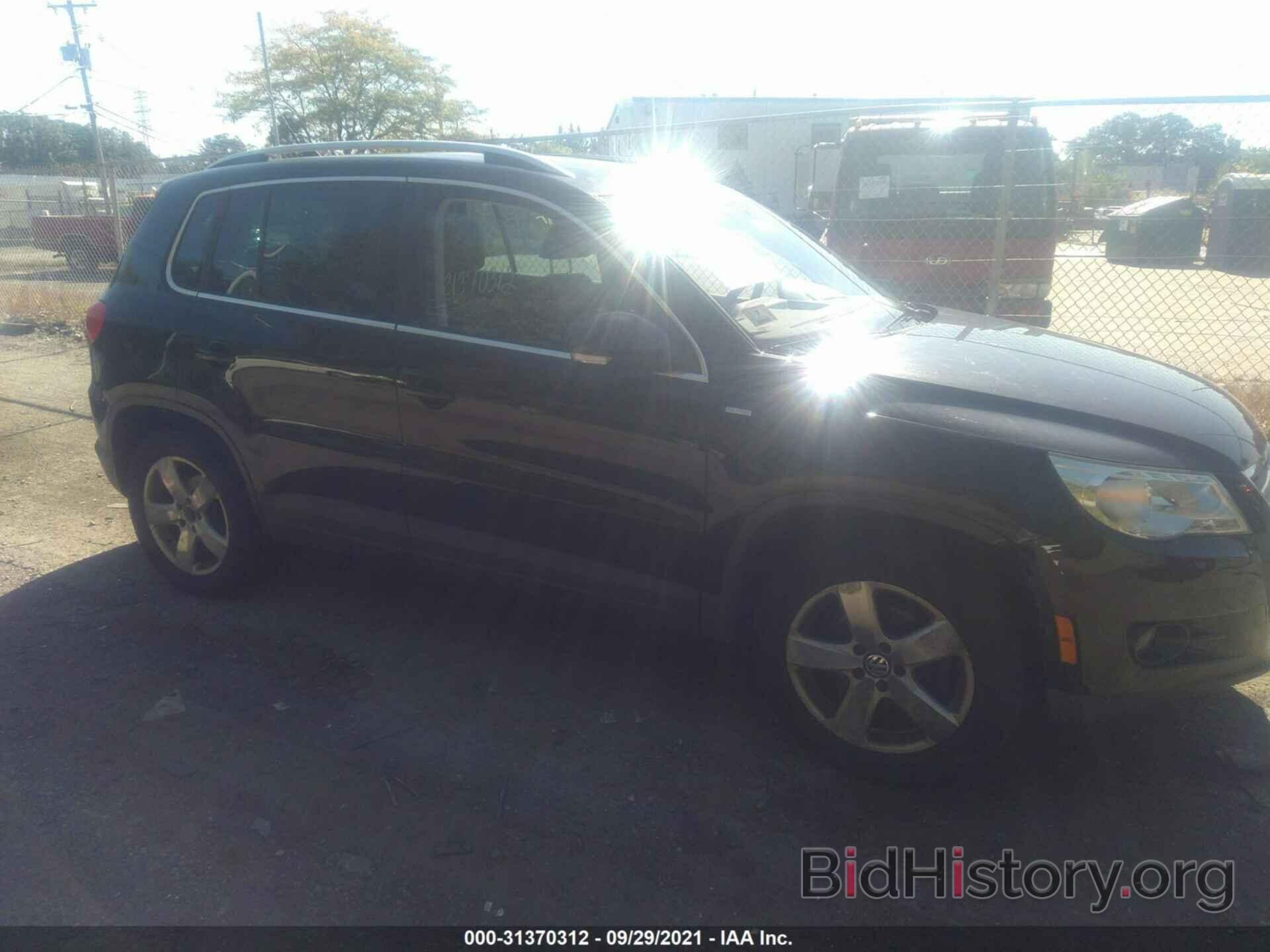 Photo WVGBV7AX3AW528463 - VOLKSWAGEN TIGUAN 2010