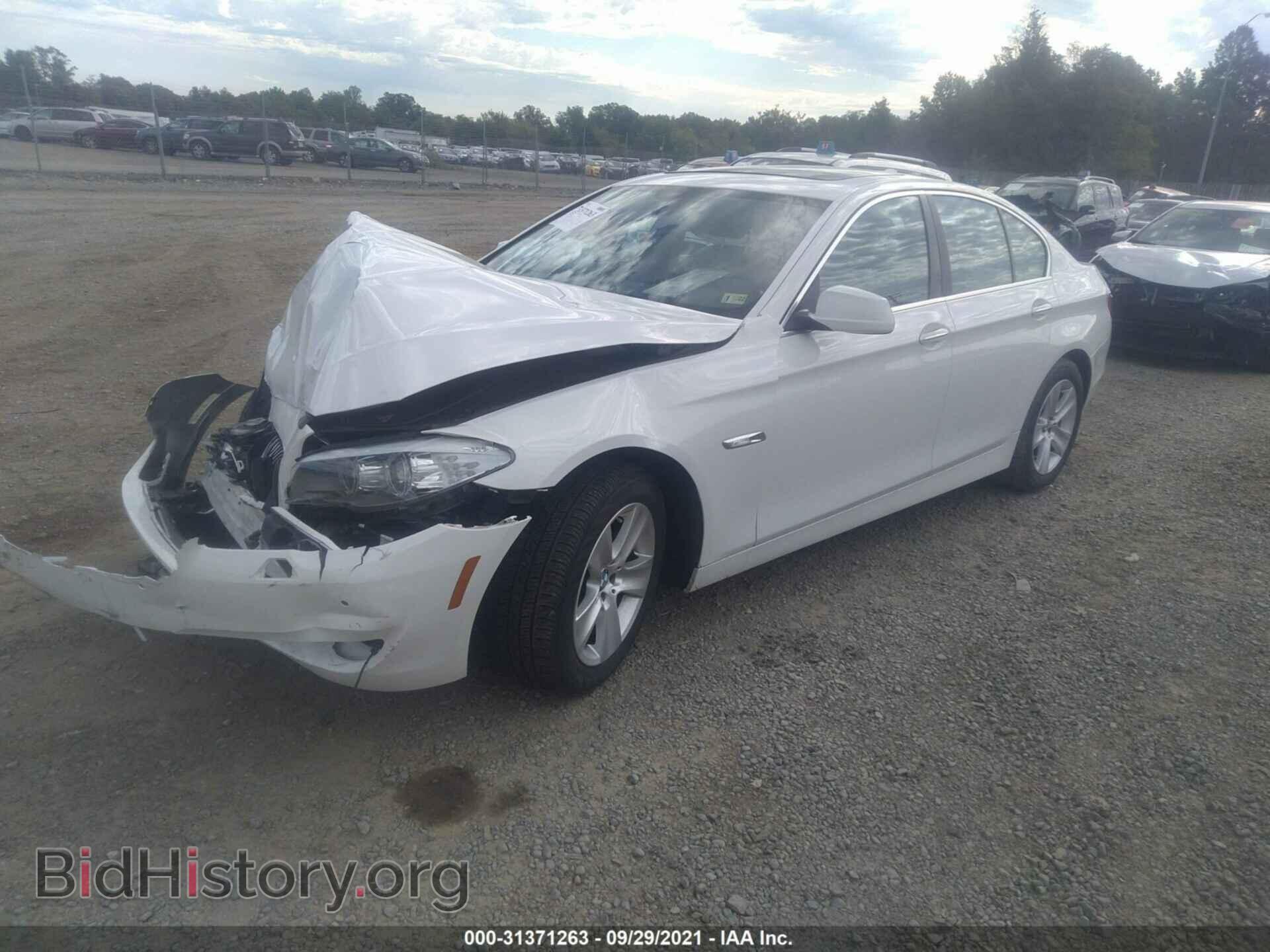 2013 BMW 5 SERIES - VIN: WBAXG5C56DD234850 - Фото 2