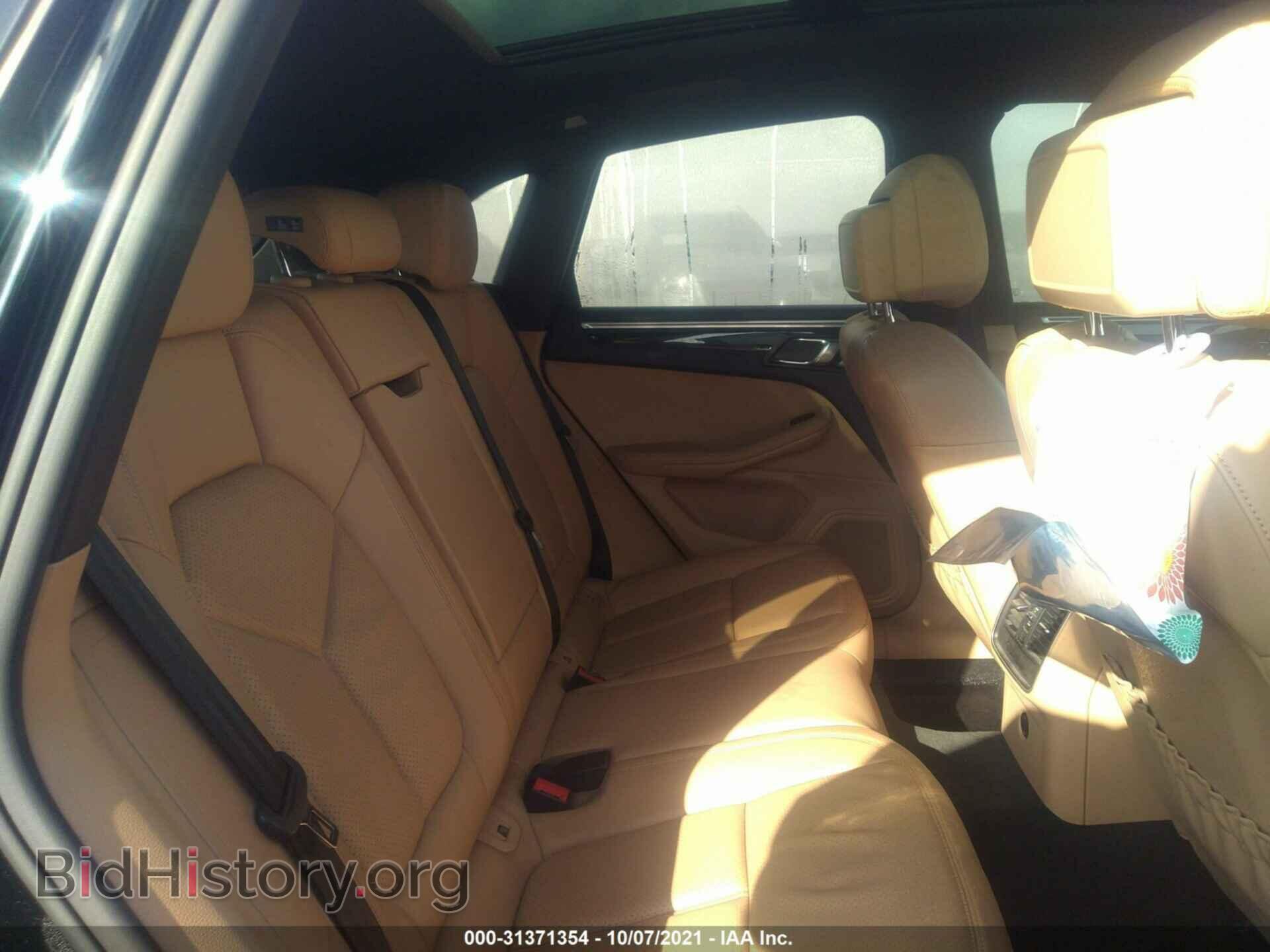 2017 PORSCHE MACAN - VIN: WP1AA2A51HLB07008 - Photo 8