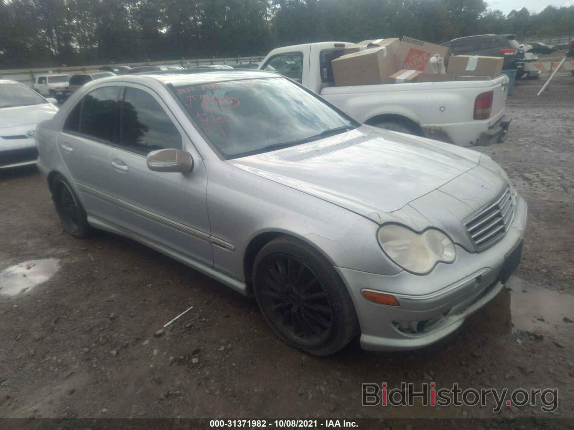 Photo WDBRF52HX6A864173 - MERCEDES-BENZ C-CLASS 2006